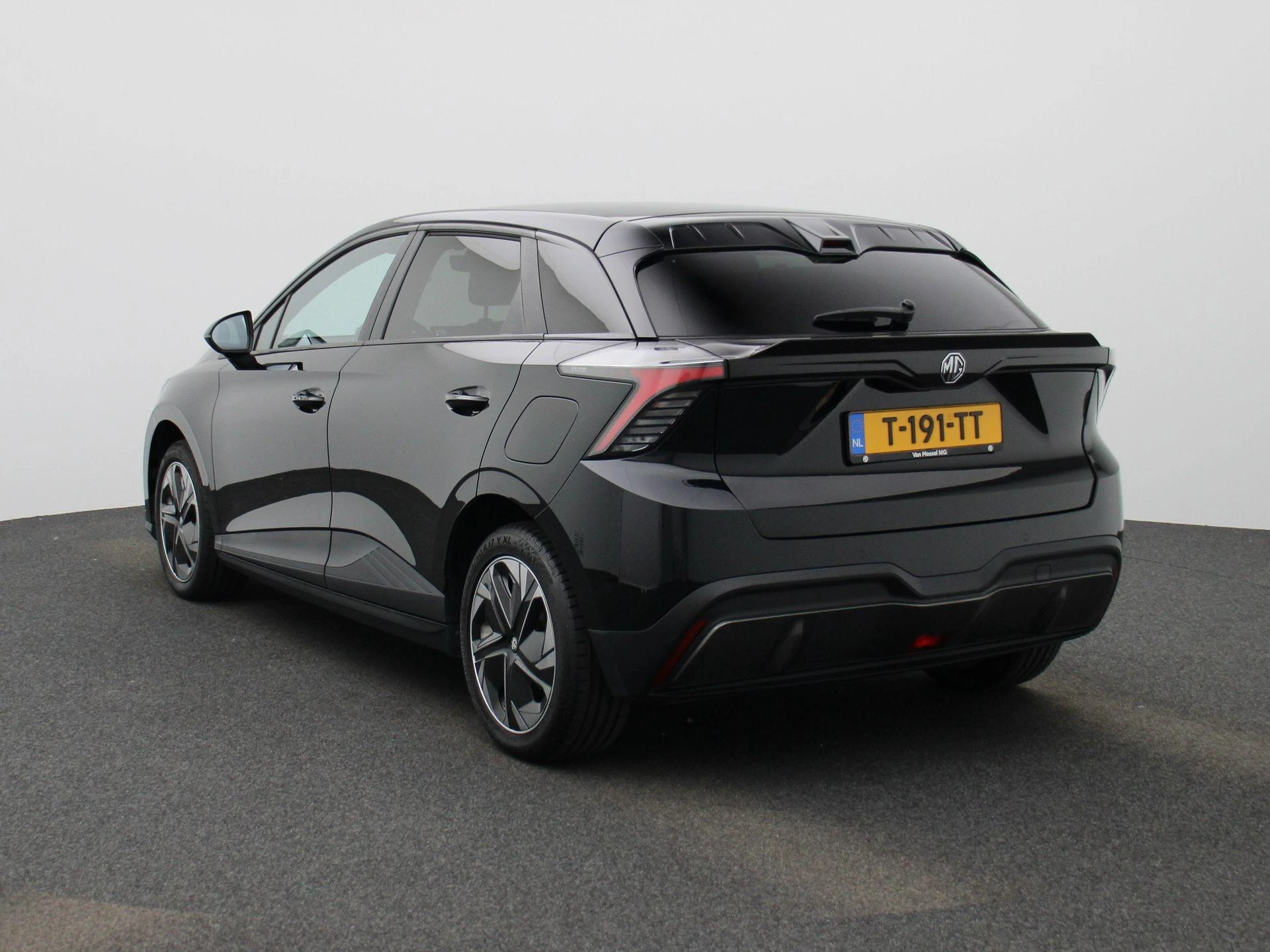 MG MG4EV – autofoto 3