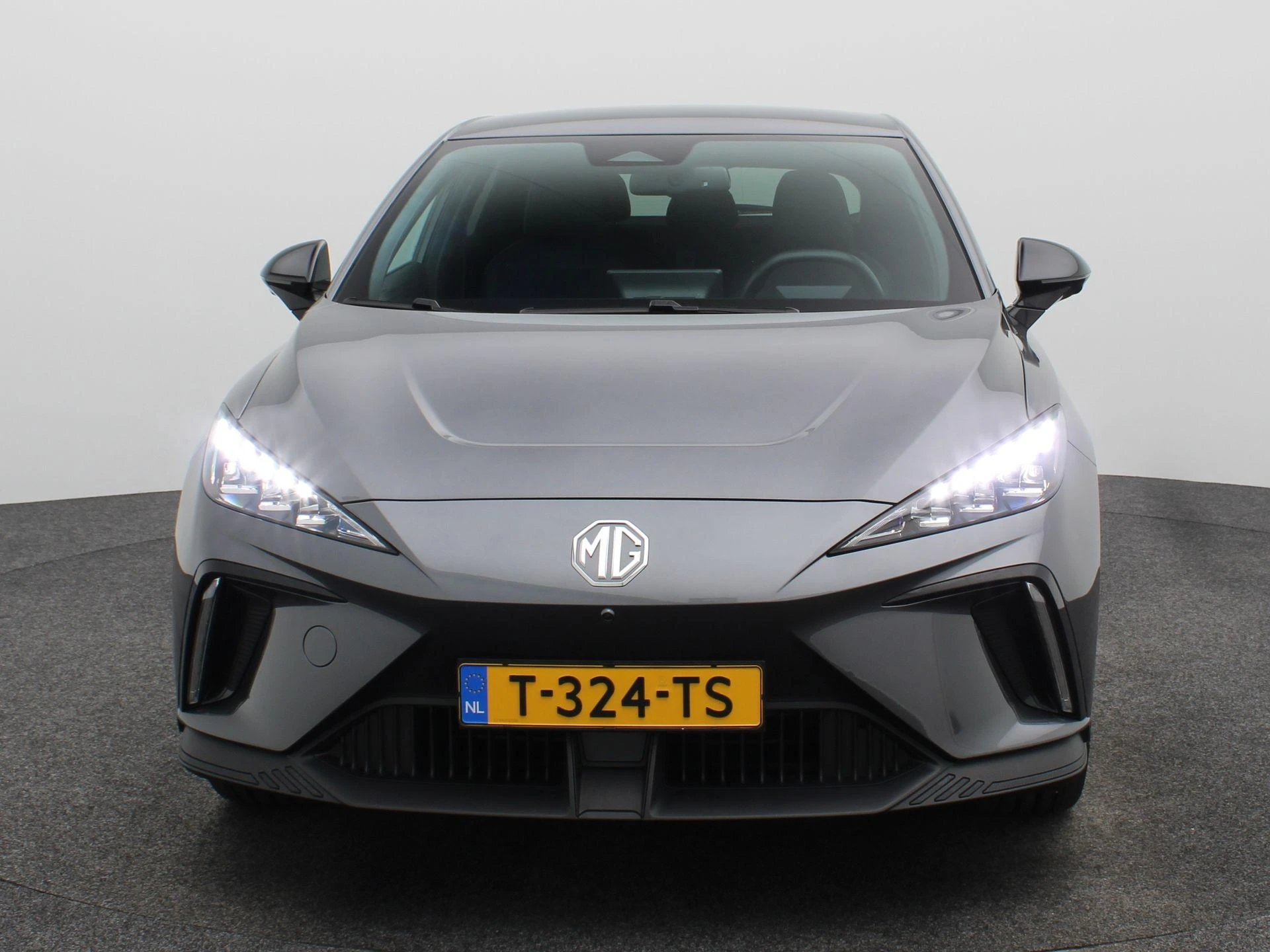 MG MG4EV – autofoto 4