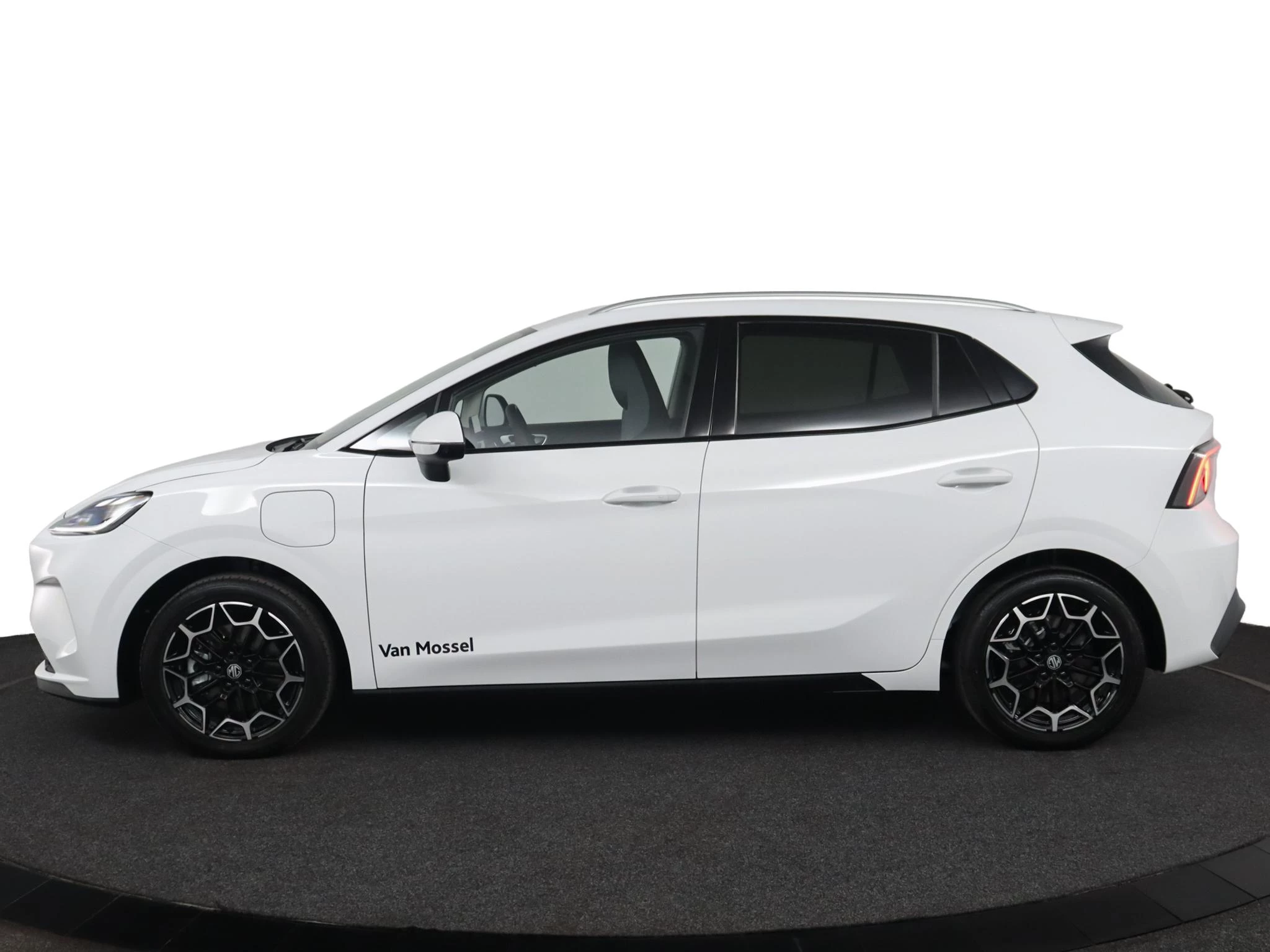 MG MG4EV – autofoto 4