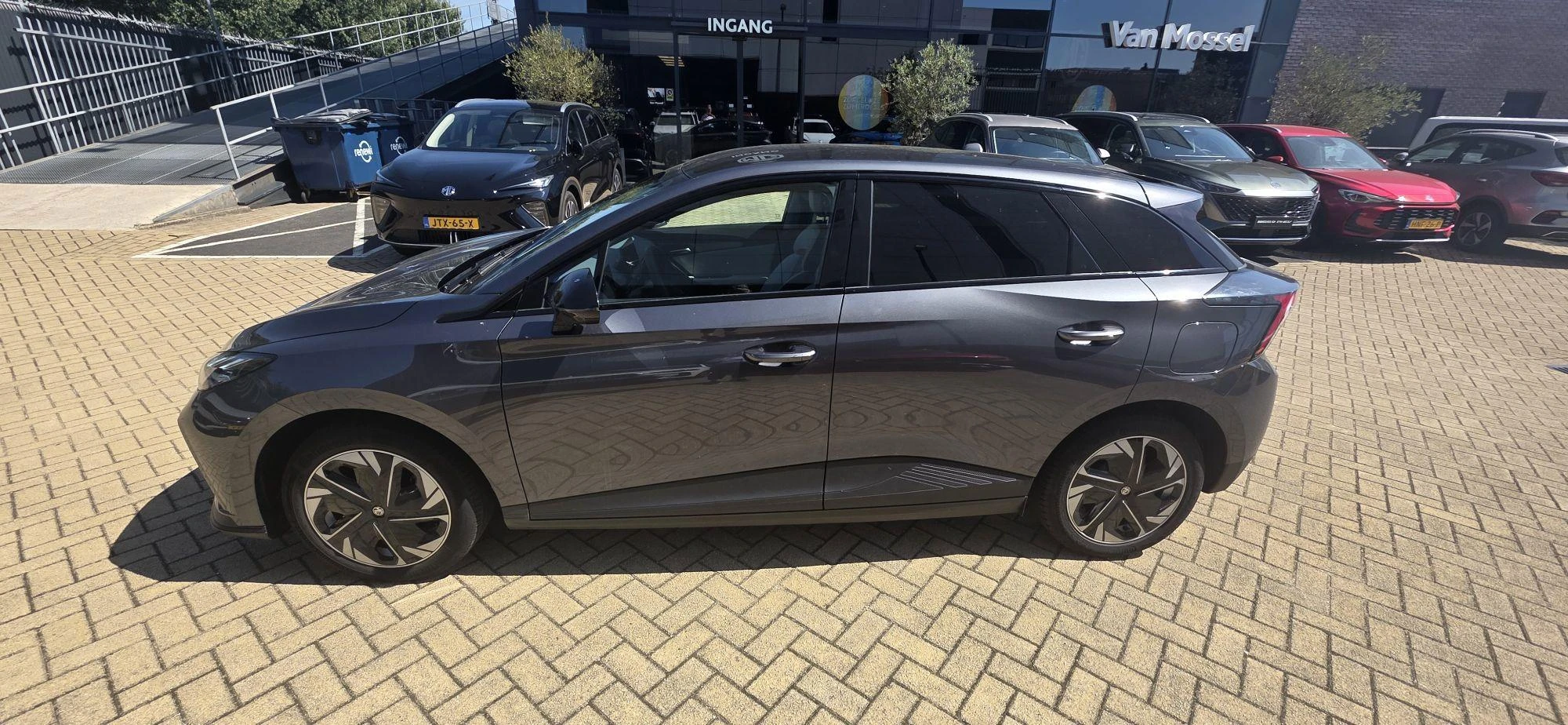 MG MG4EV – autofoto 4