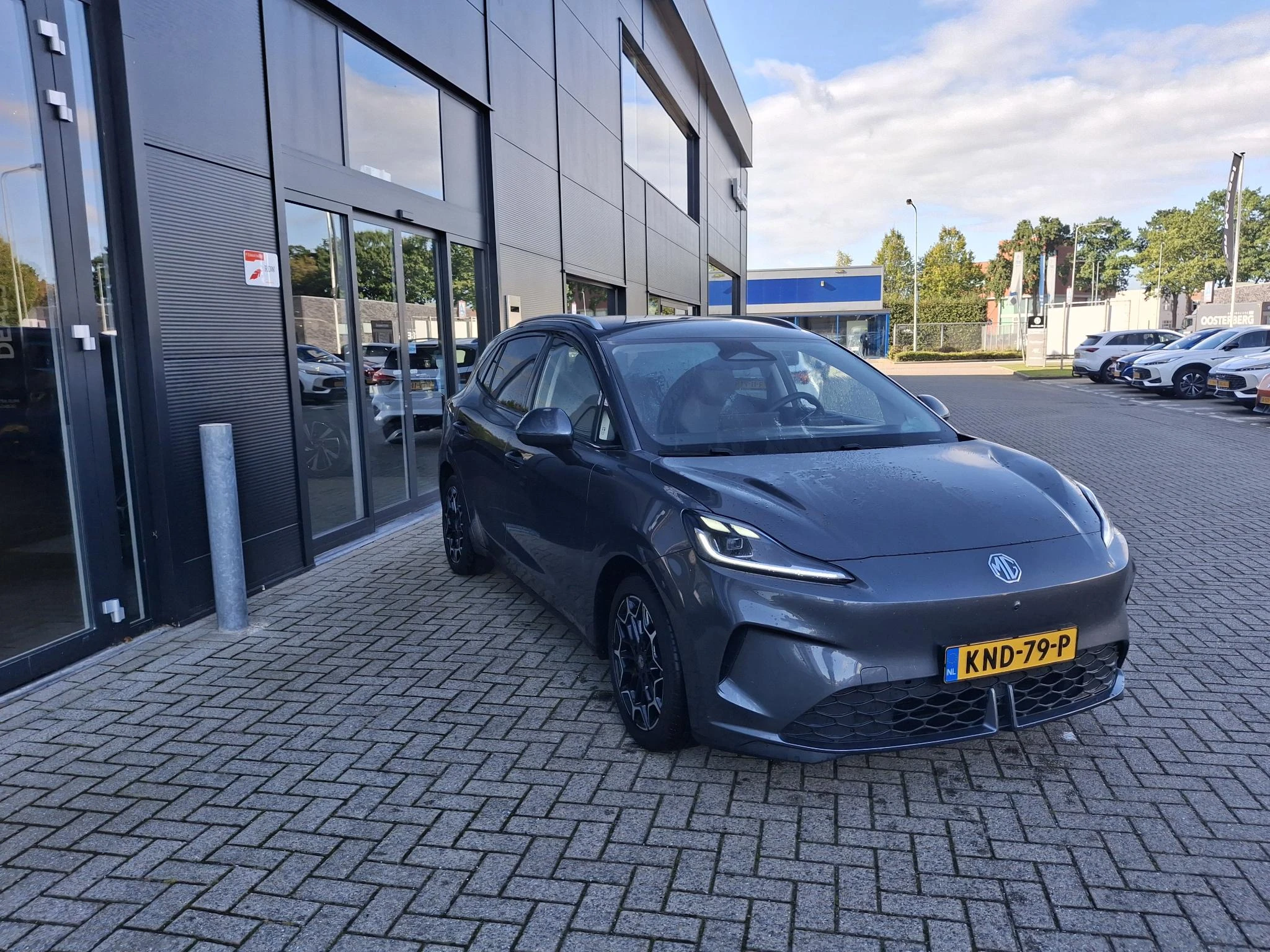 MG MG4EV – autofoto 4
