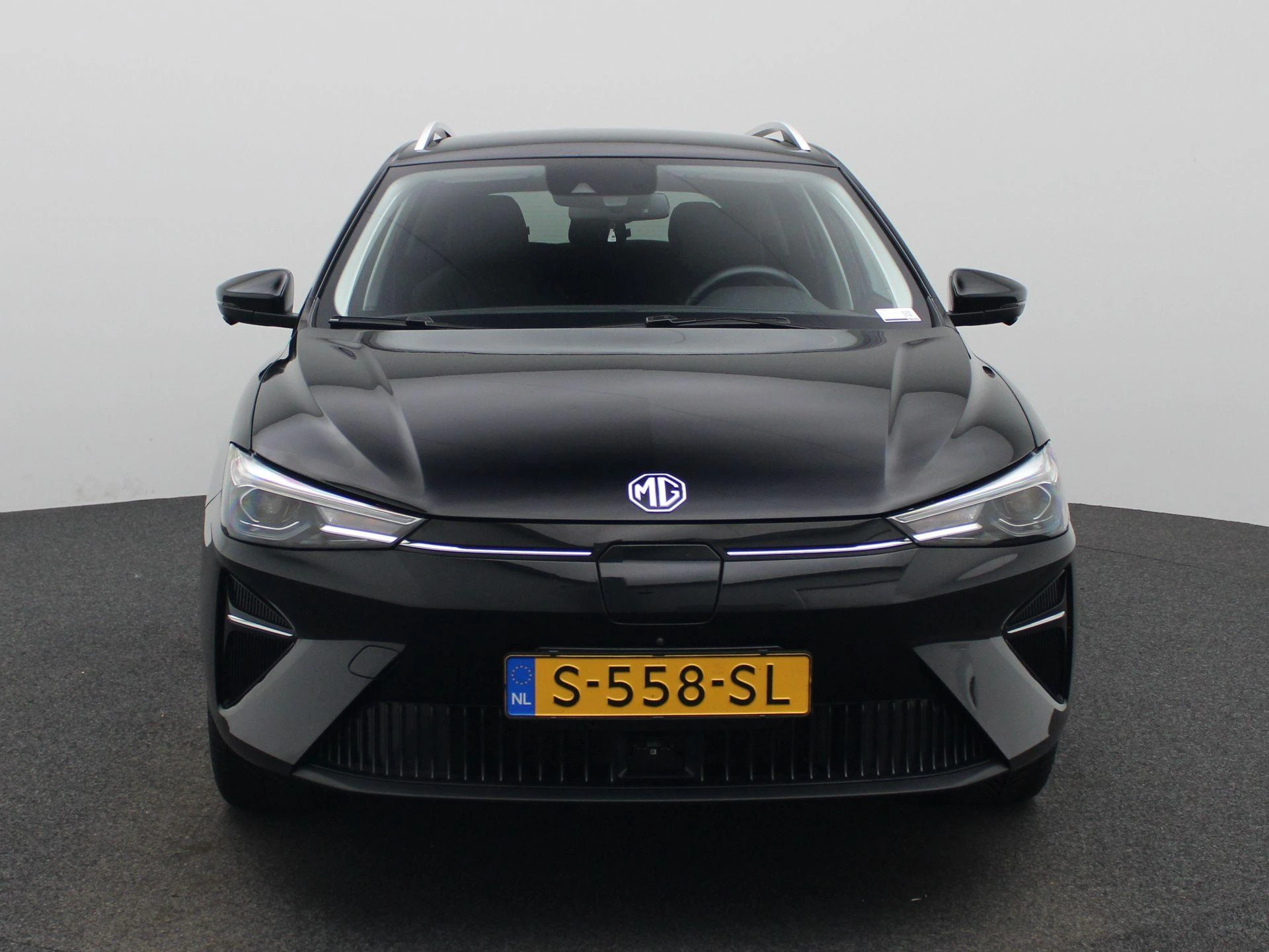 MG MG5 – autofoto 4