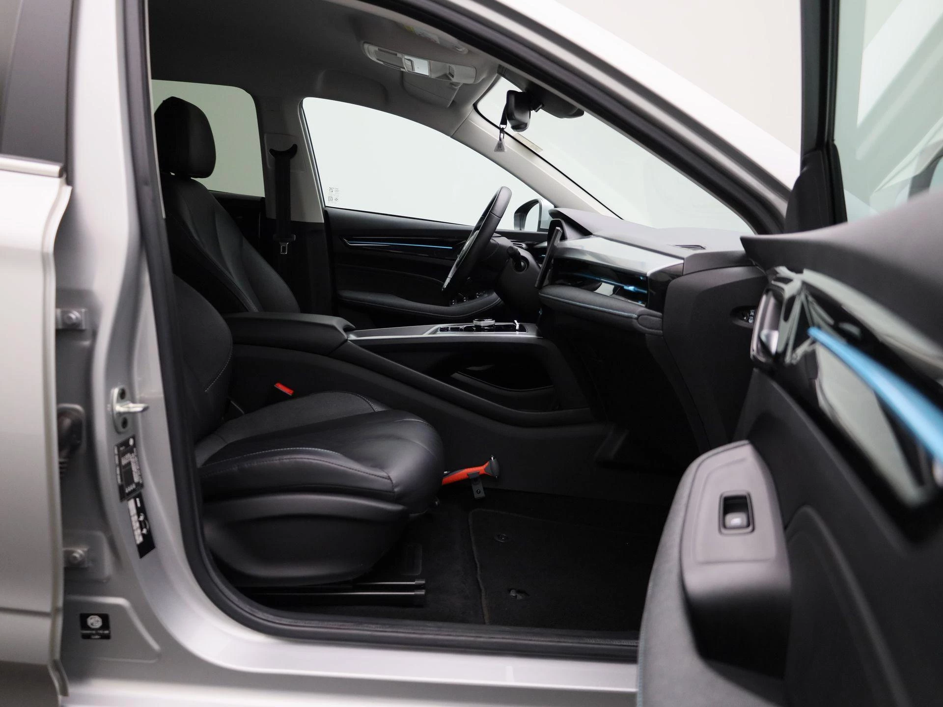 MG MG5 – autofoto 5