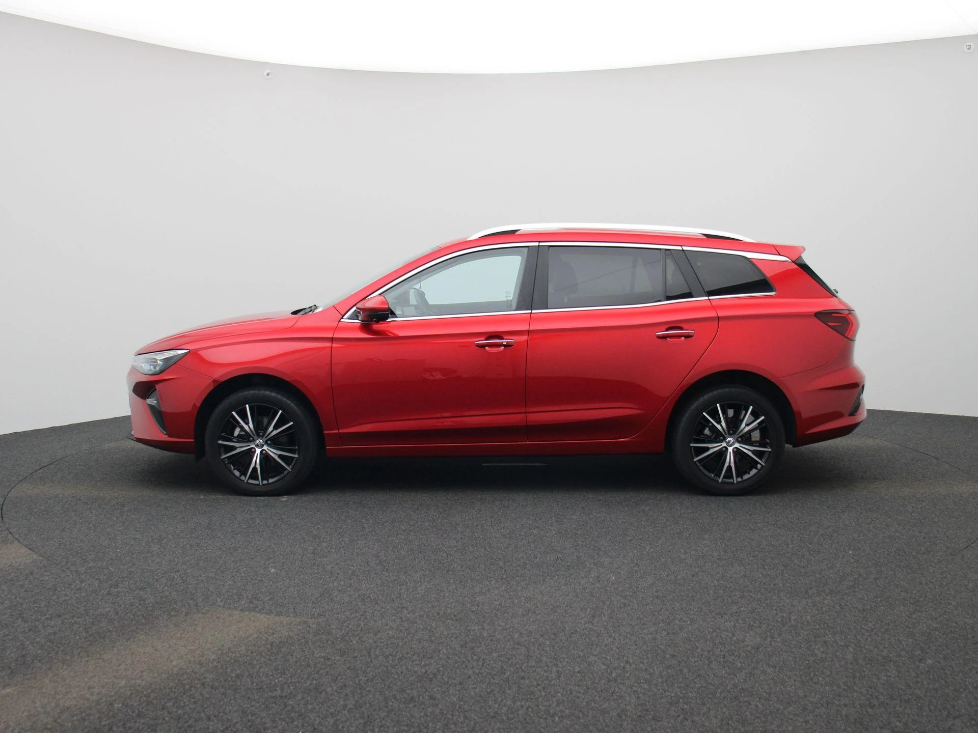 MG MG5 – autofoto 5