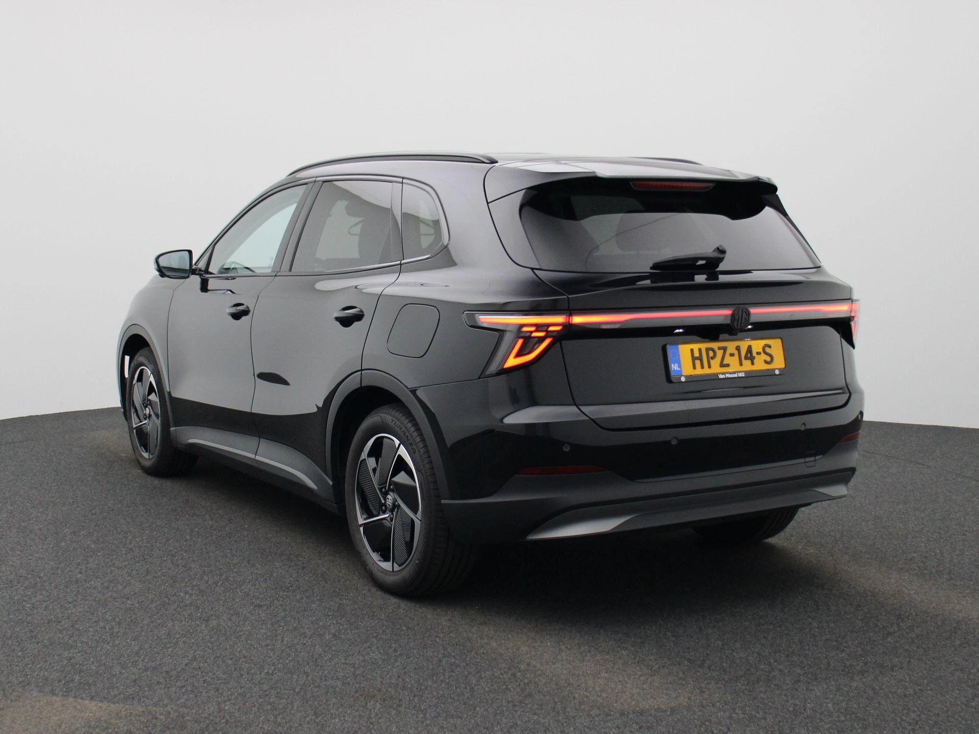 MG MGS5EV – autofoto 3