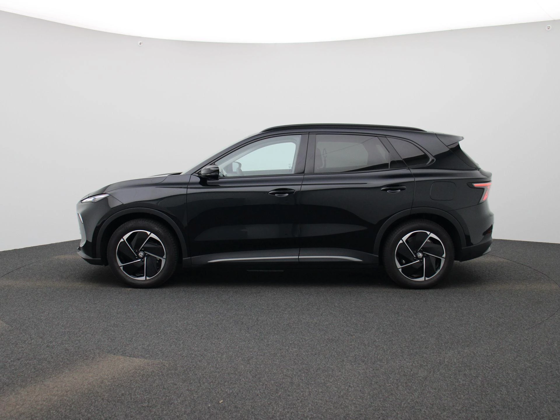 MG MGS5EV – autofoto 5