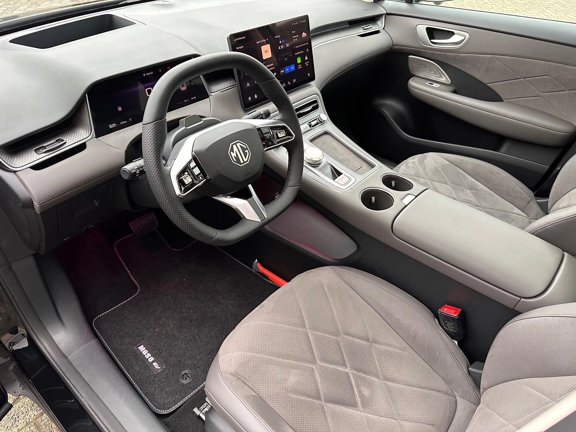MG MGS6EV – autofoto 5