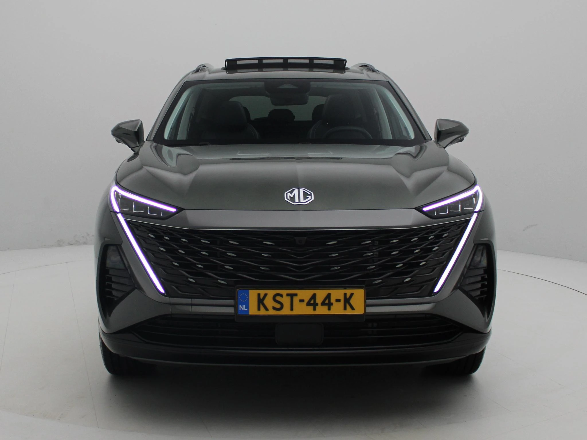 MG MGS9 met kenteken KST-44-K – autofoto 5