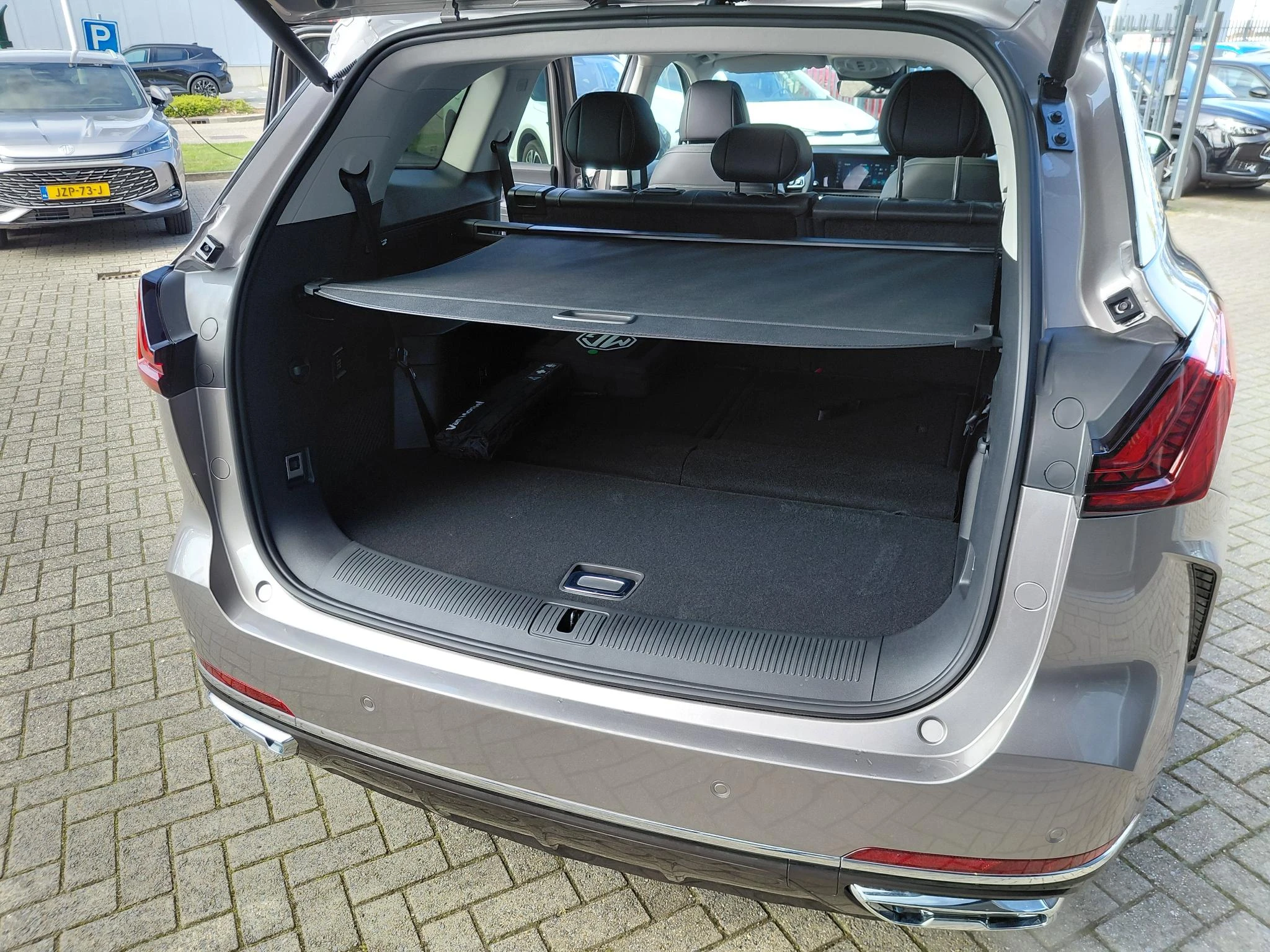 MG MGS9 met kenteken KSX-49-P – autofoto 5