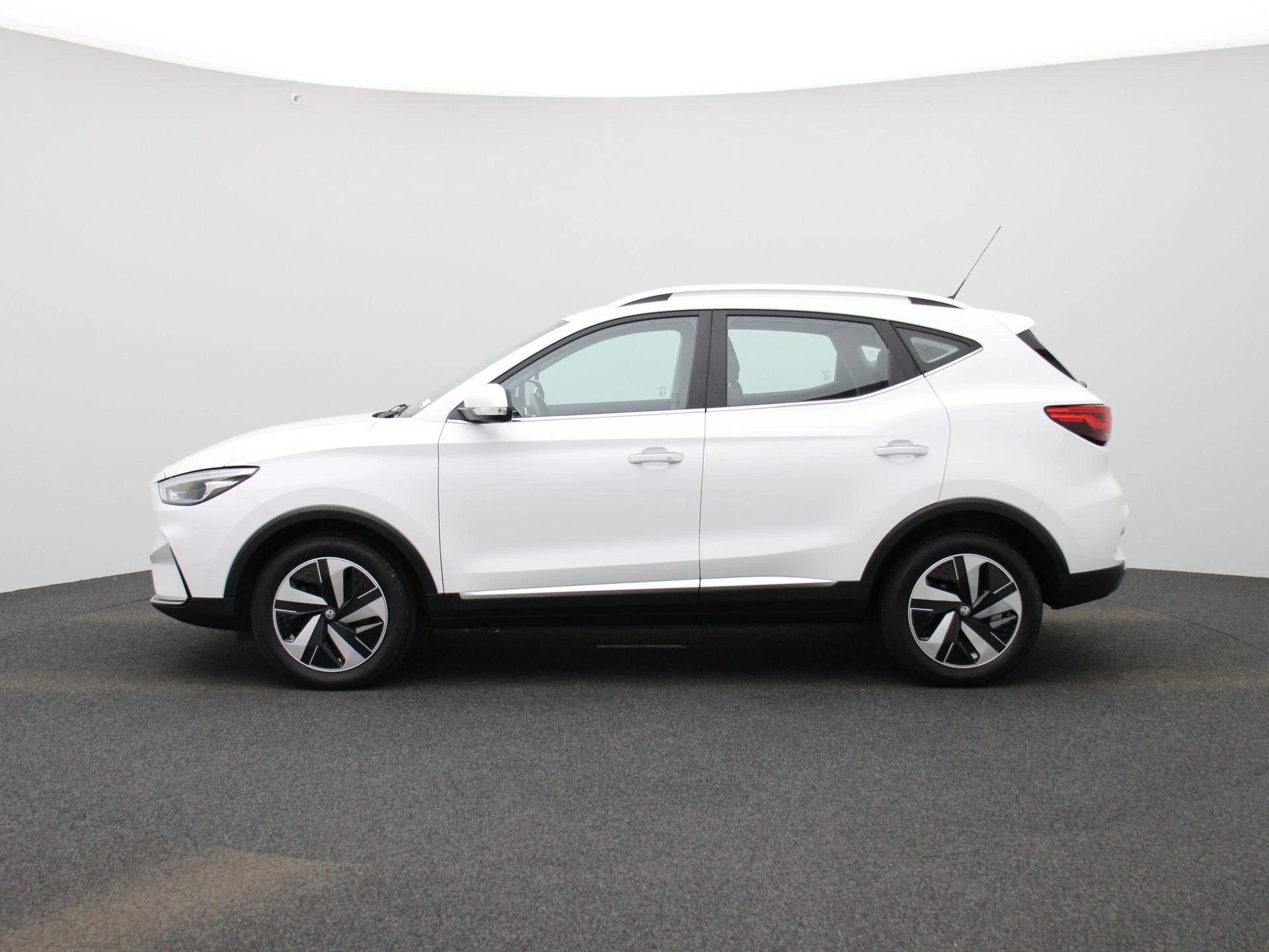 MG ZS – autofoto 5