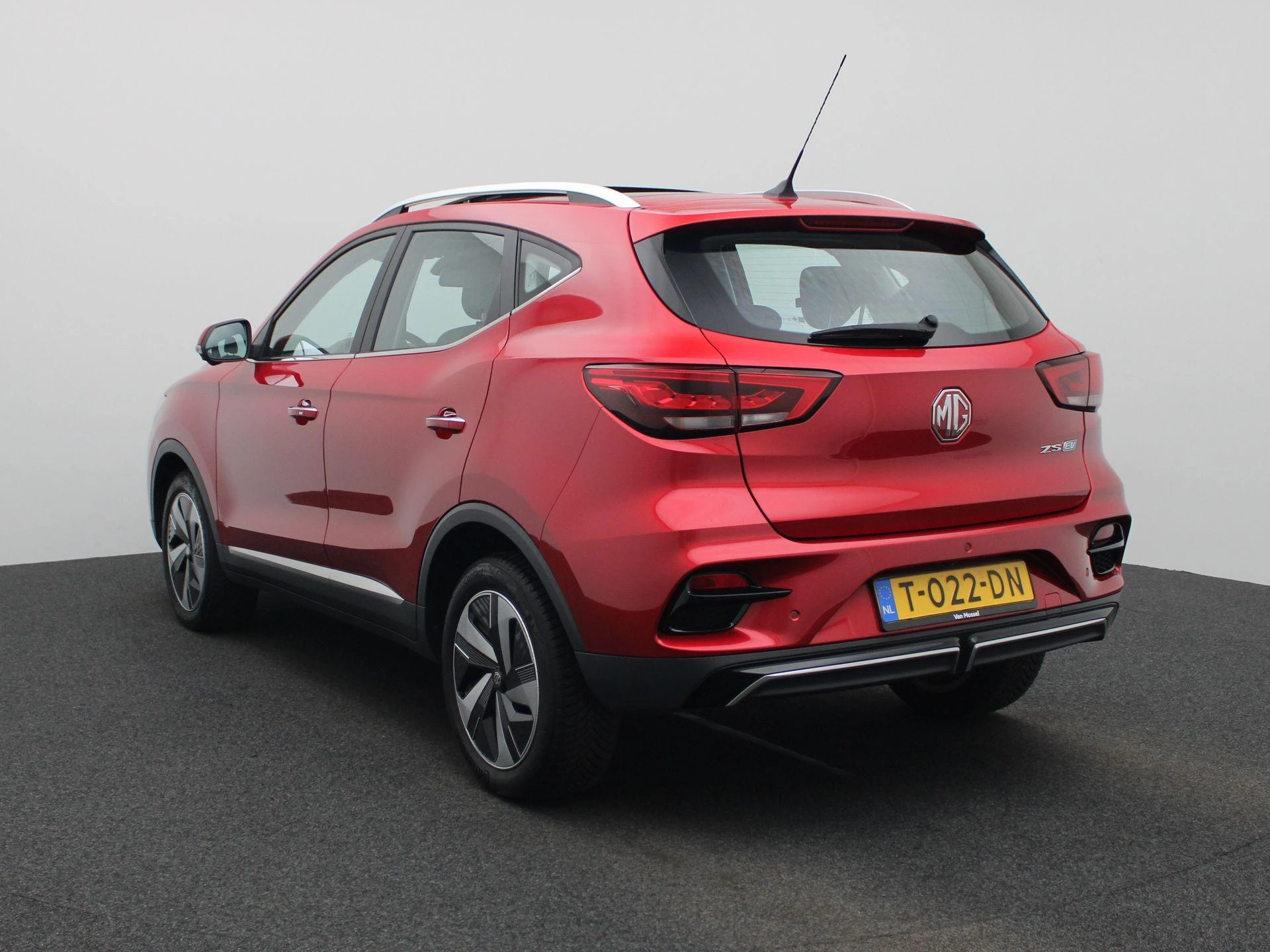 MG ZSEV – autofoto 3