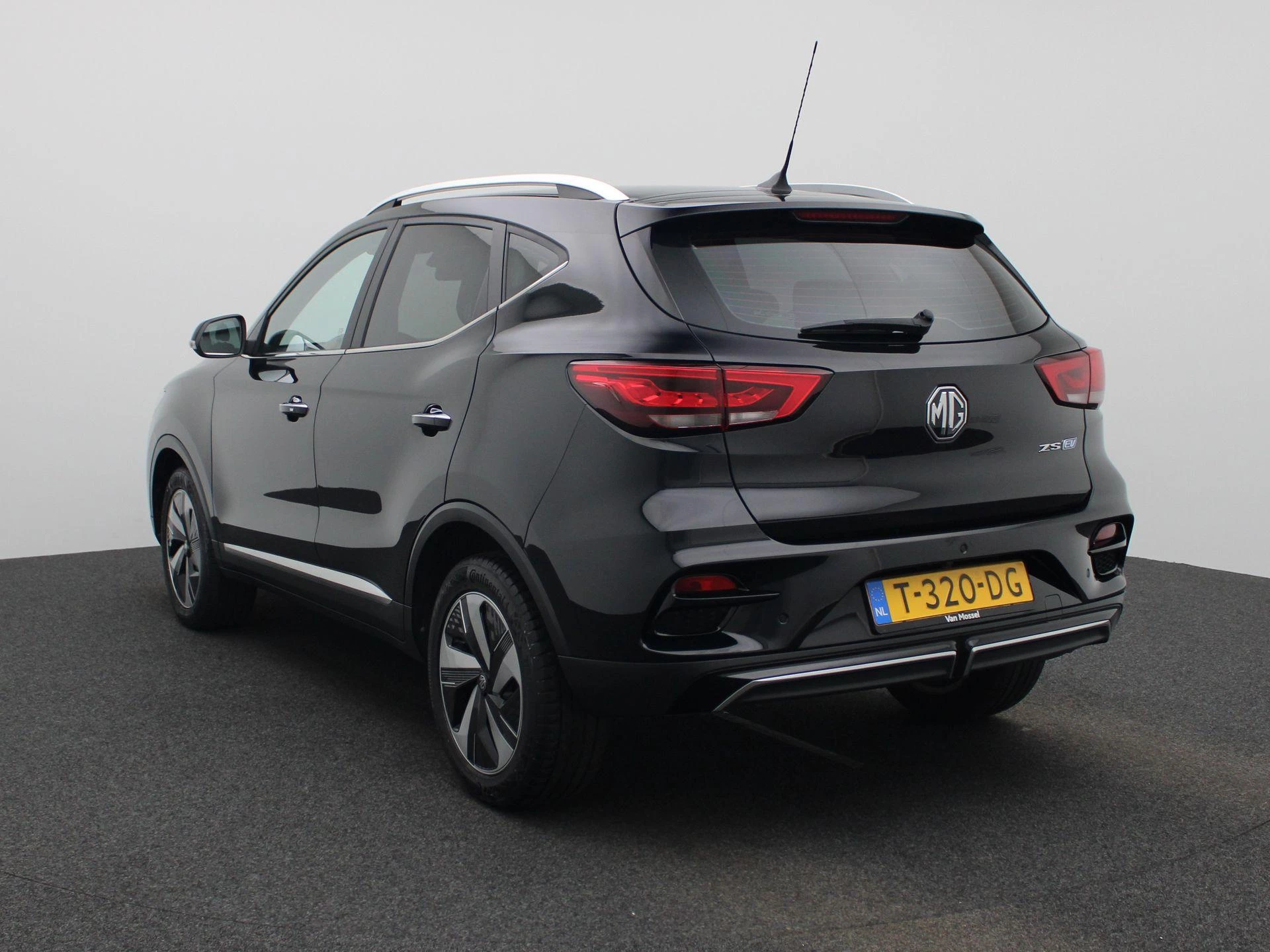 MG ZSEV – autofoto 3