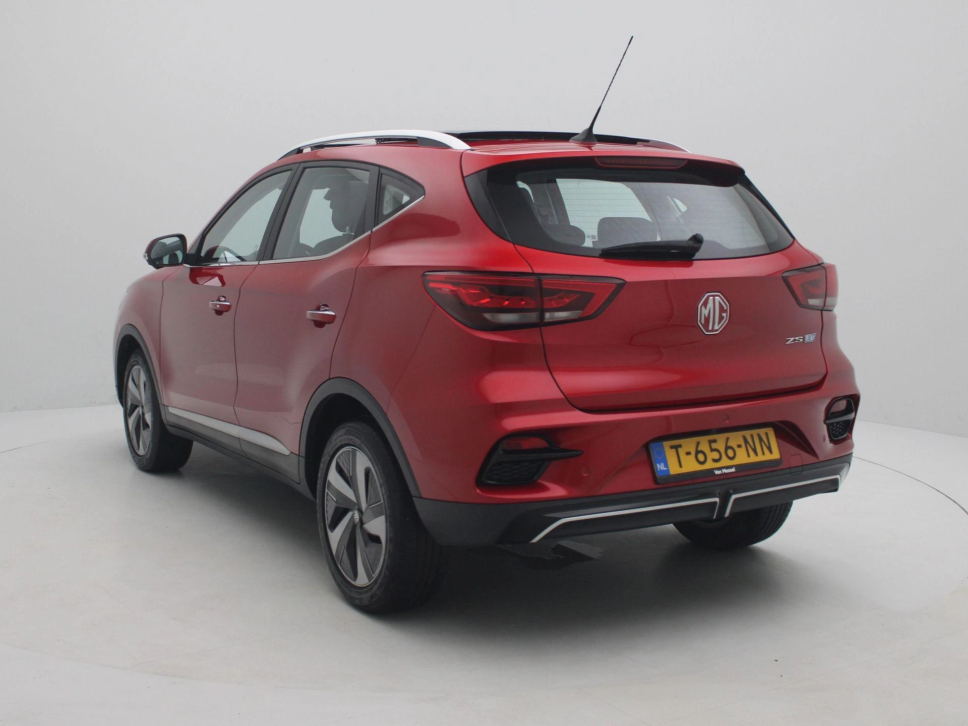 MG ZSEV – autofoto 3