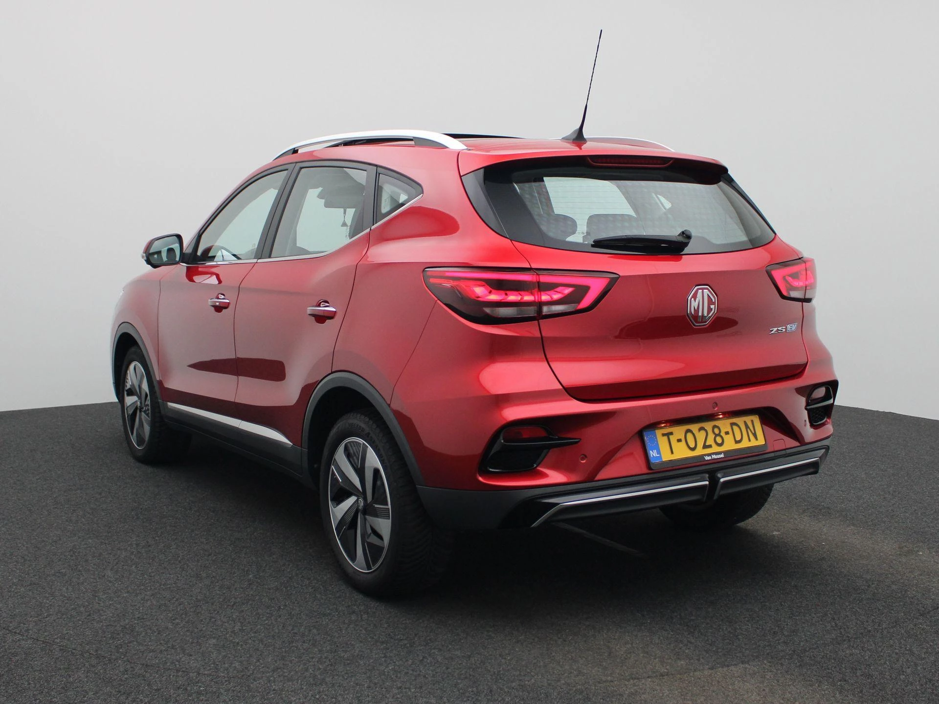 MG ZSEV – autofoto 3