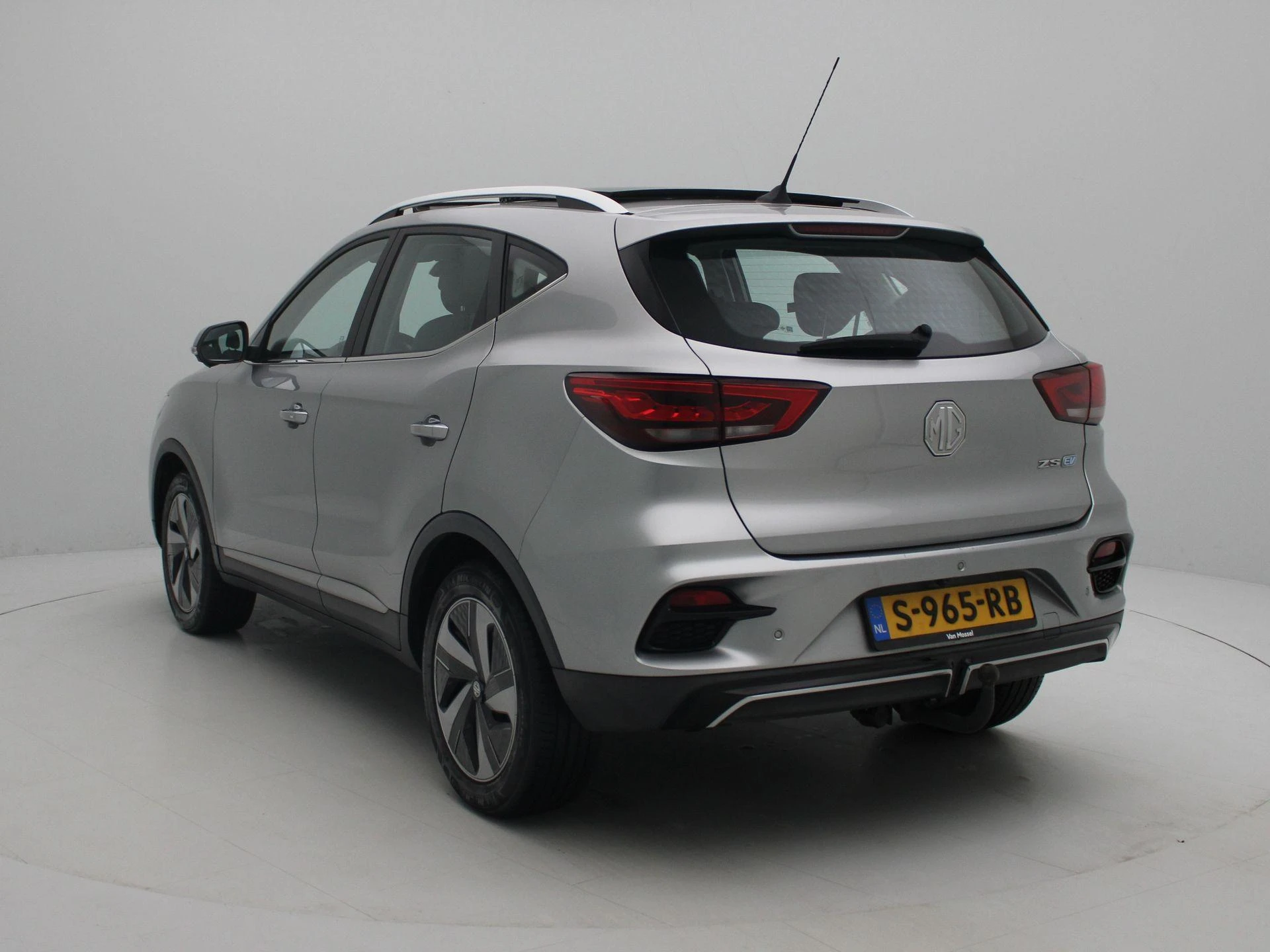 MG ZSEV – autofoto 3