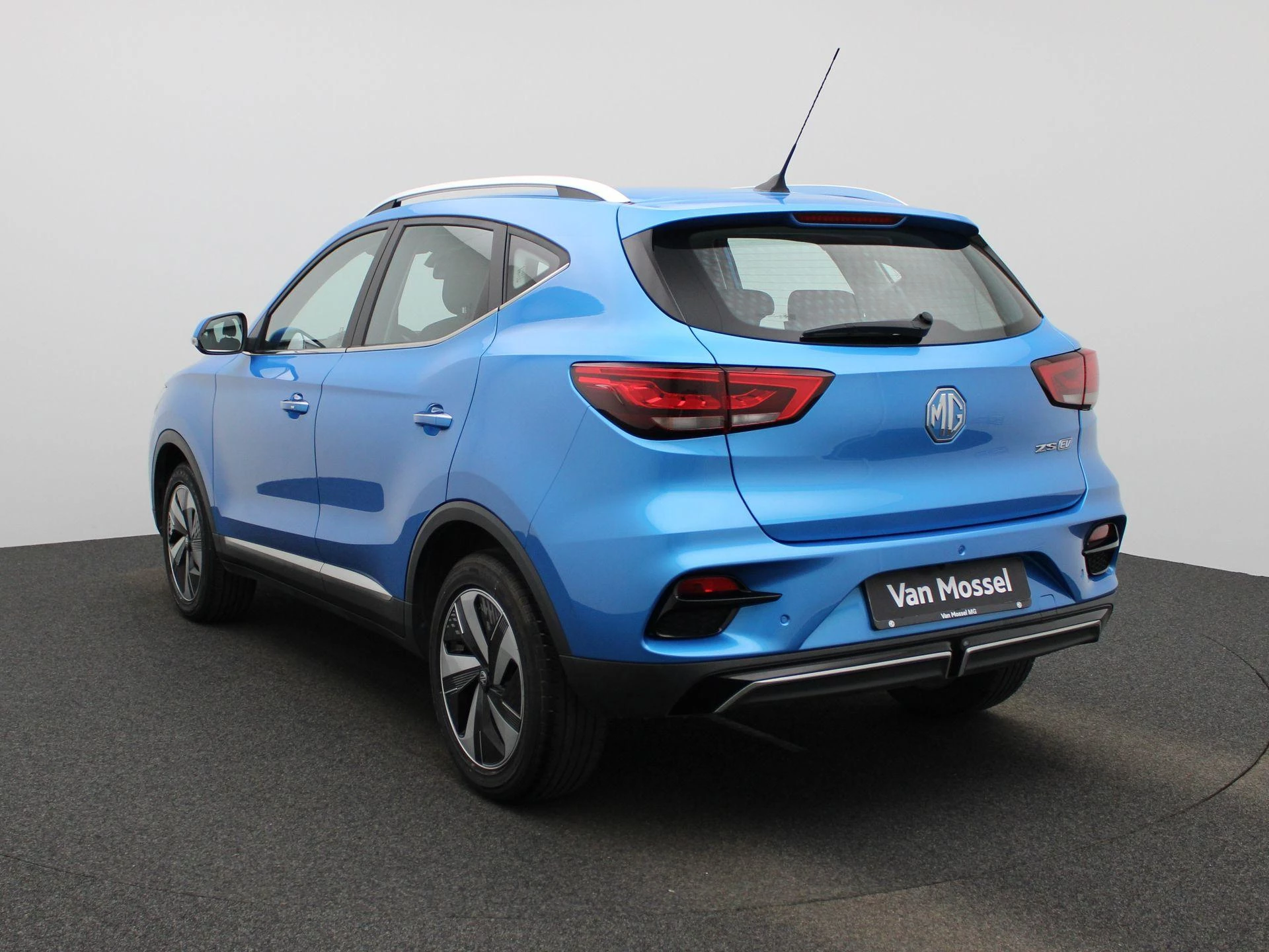MG ZSEV – autofoto 3