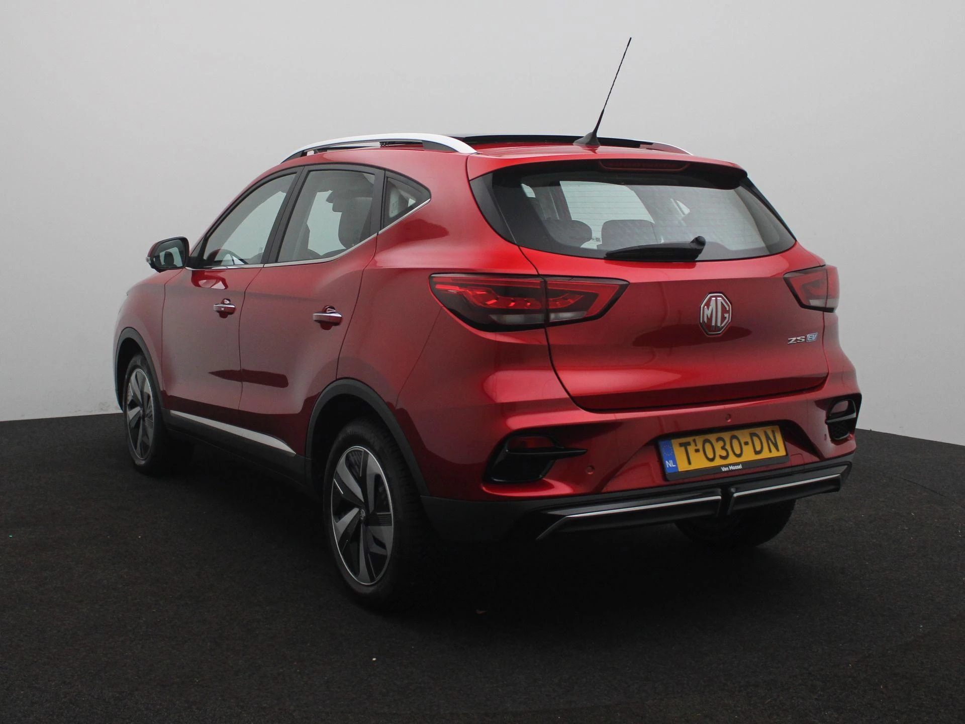 MG ZSEV – autofoto 3