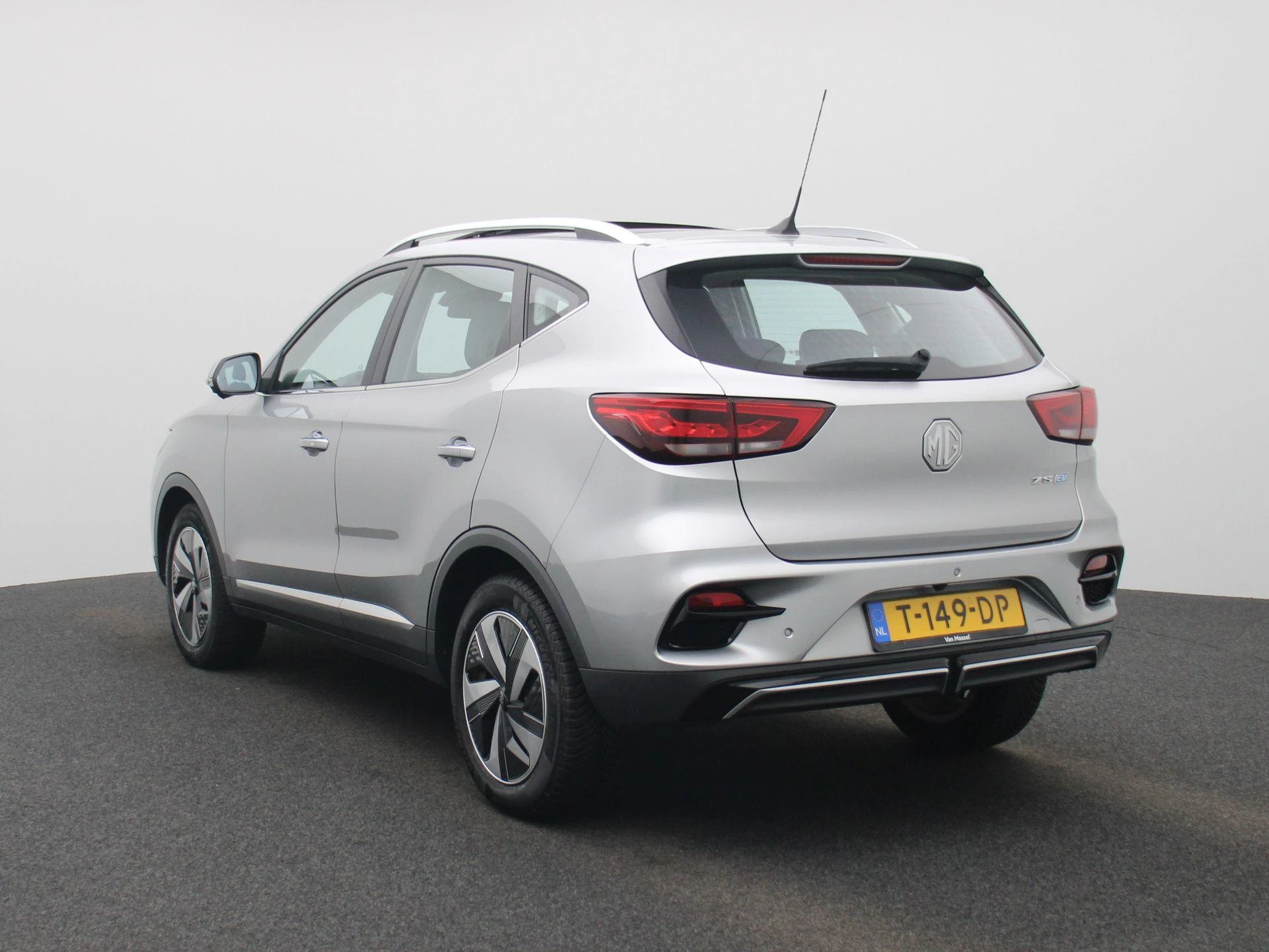 MG ZSEV – autofoto 3