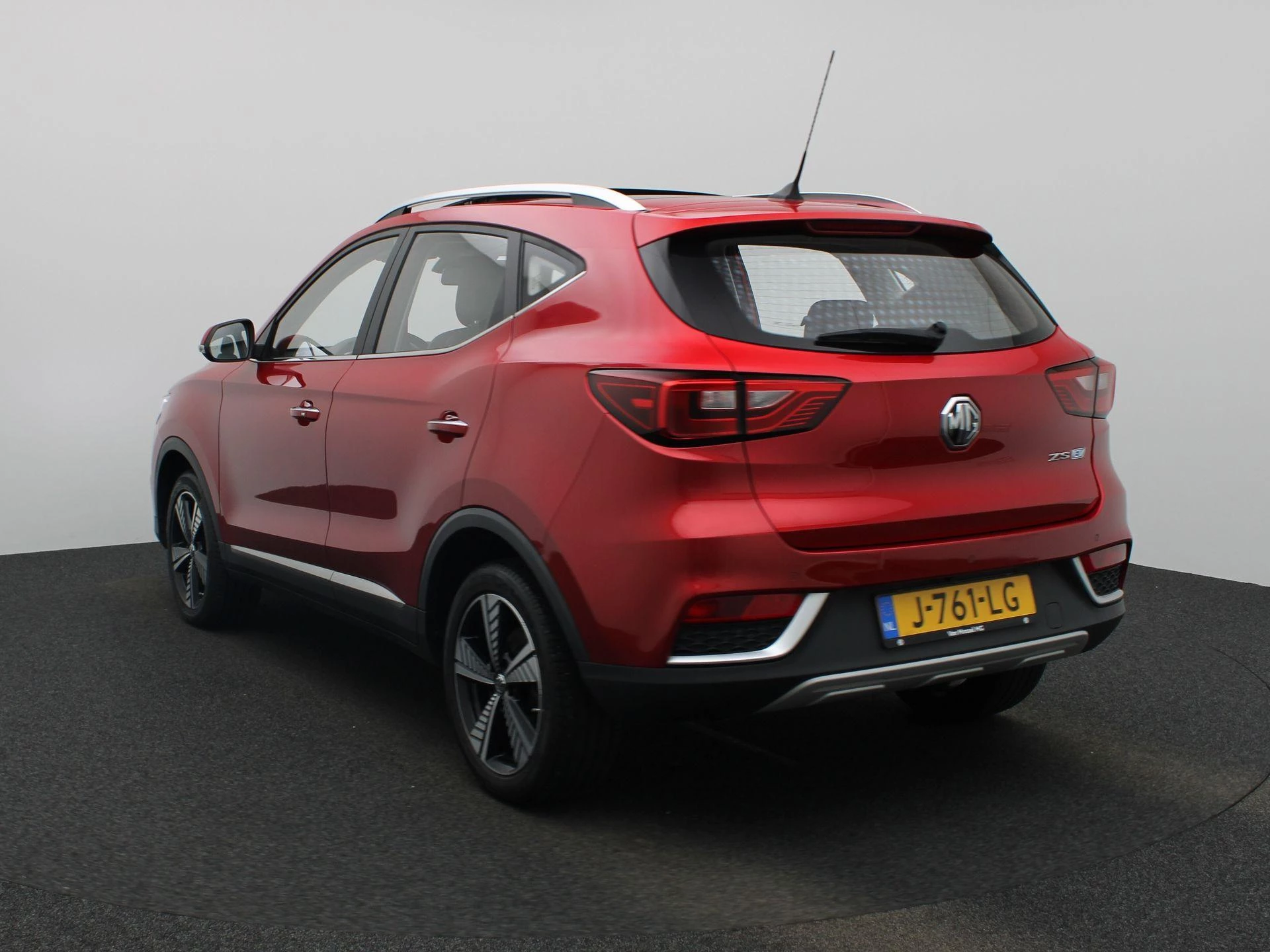 MG ZSEV – autofoto 3