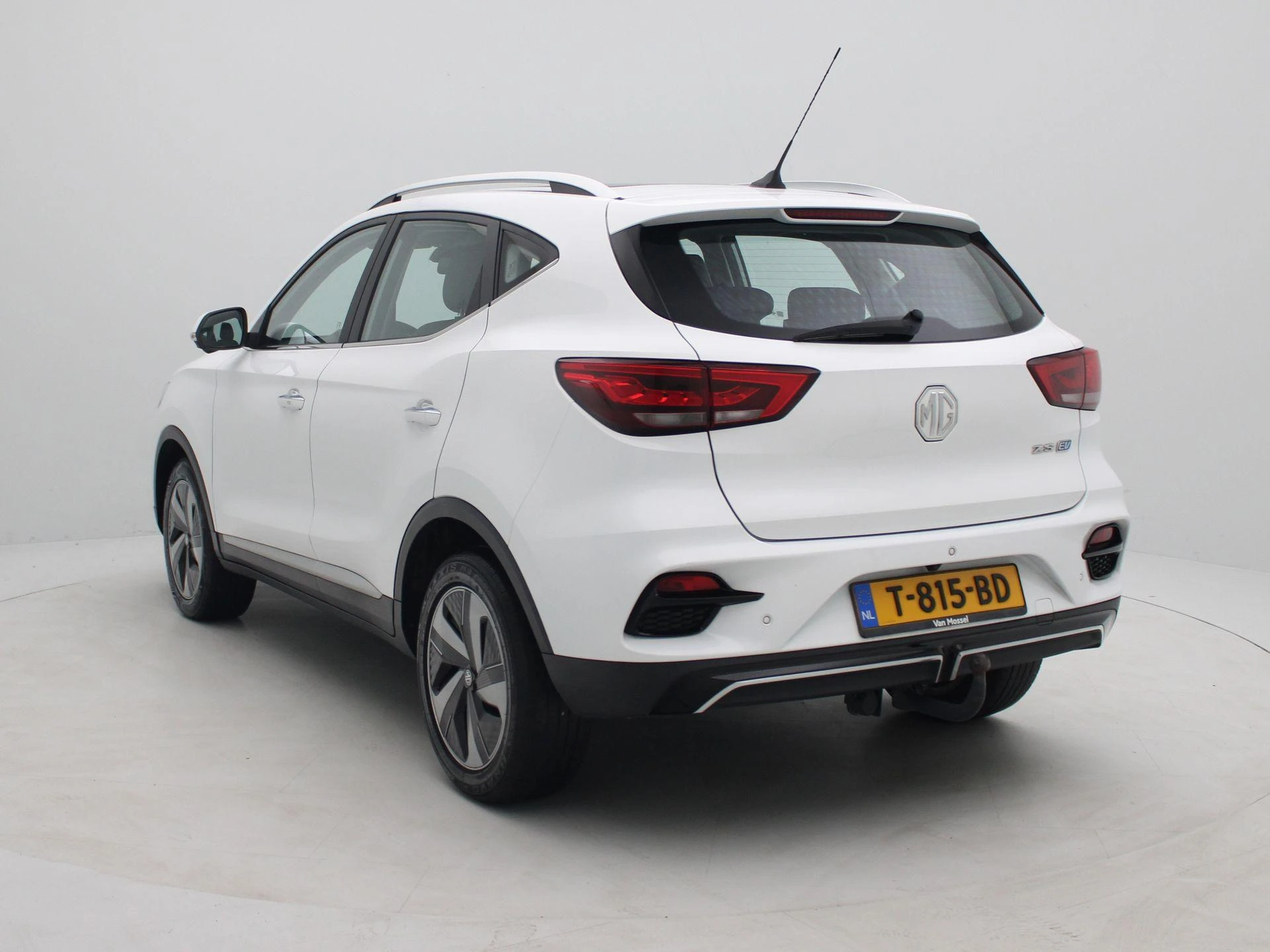MG ZSEV – autofoto 3
