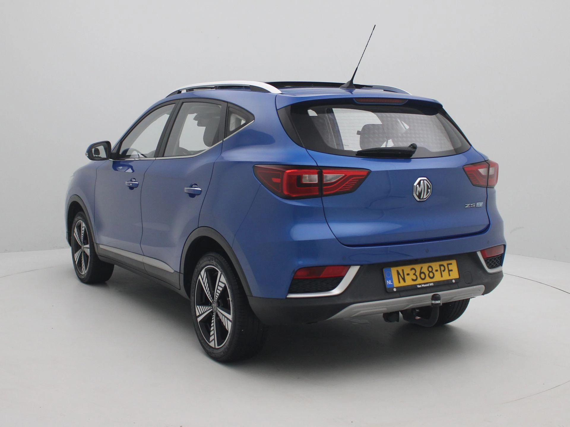 MG ZSEV – autofoto 3