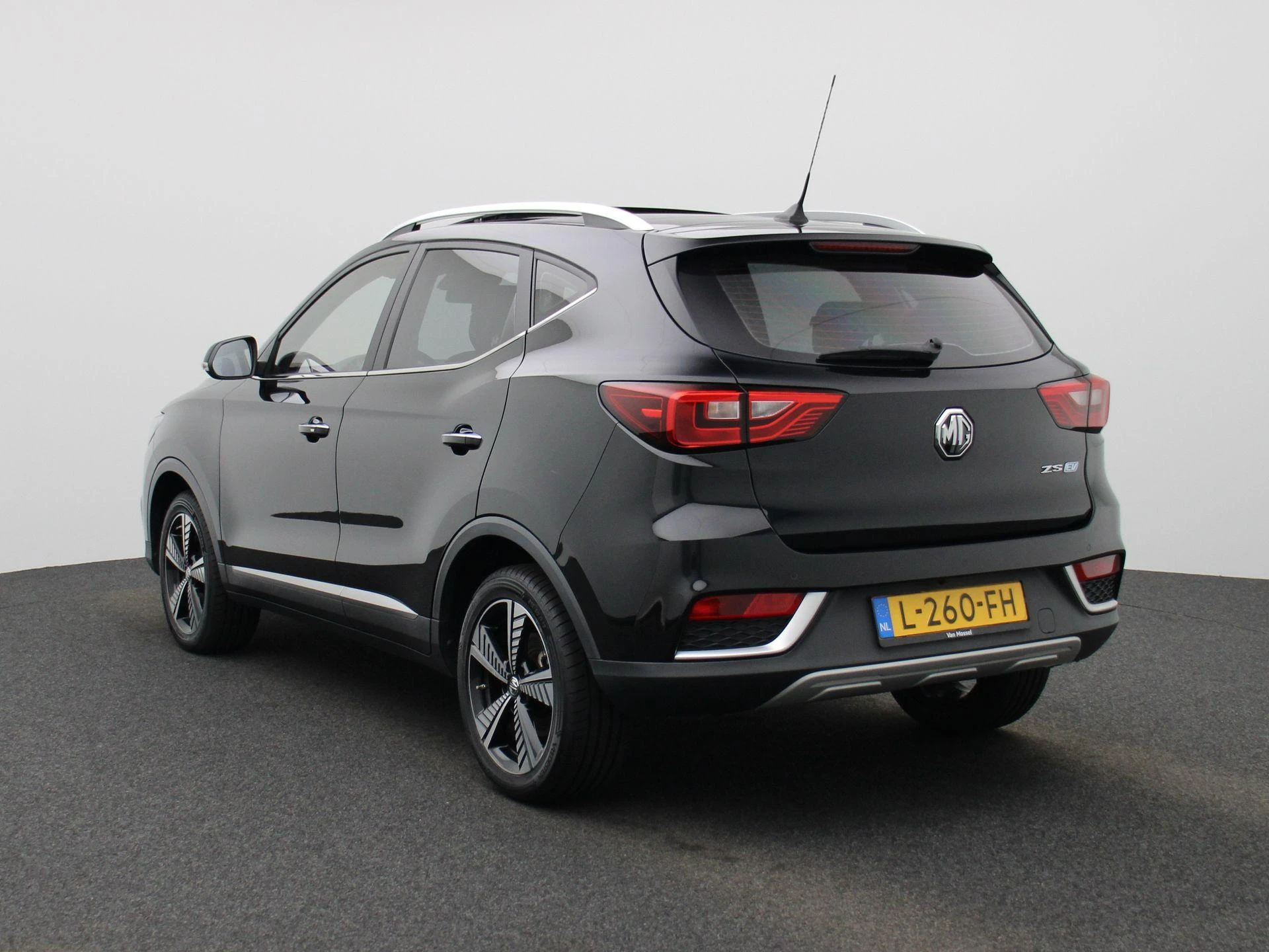 MG ZSEV – autofoto 3