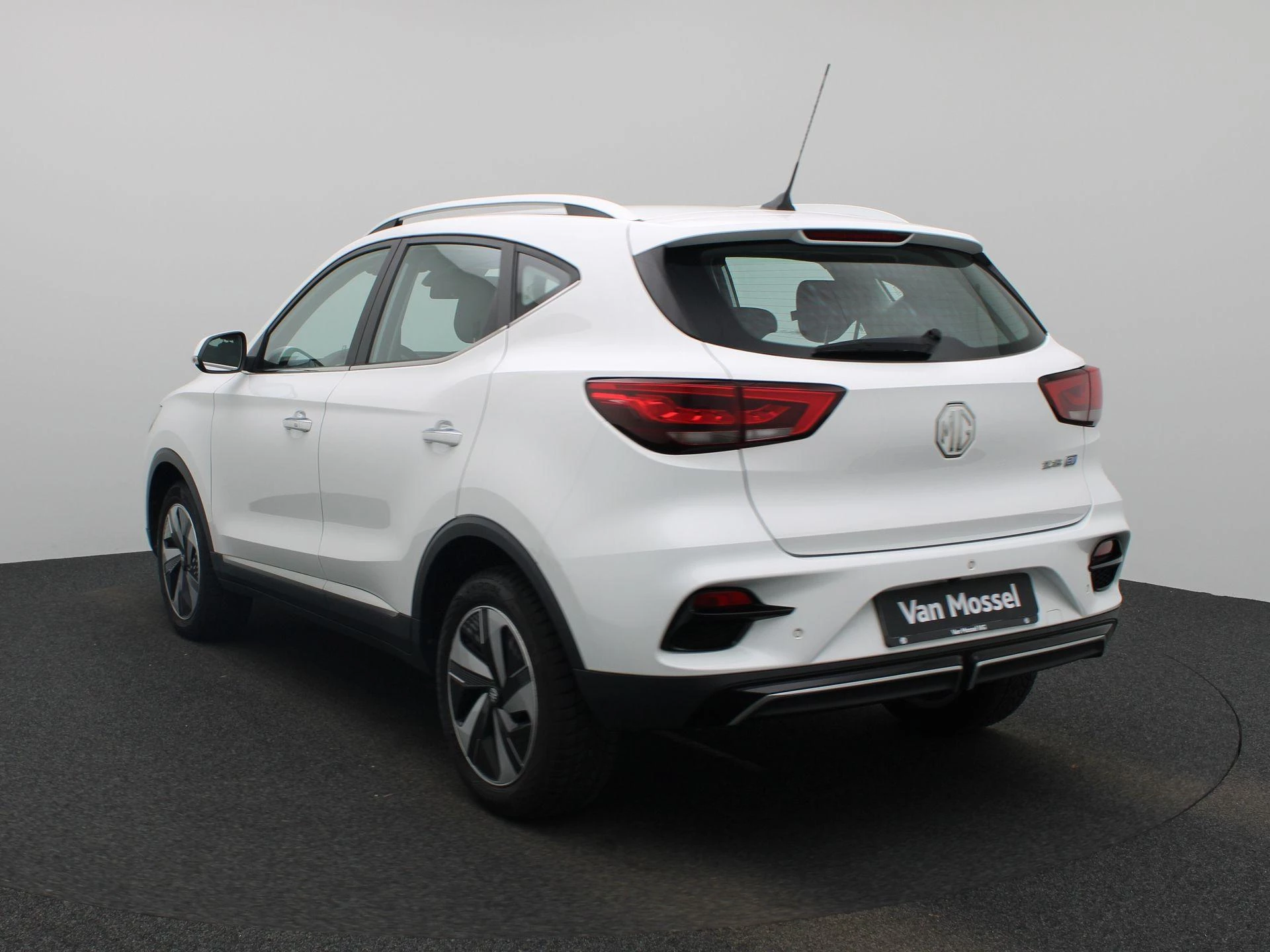 MG ZSEV – autofoto 3