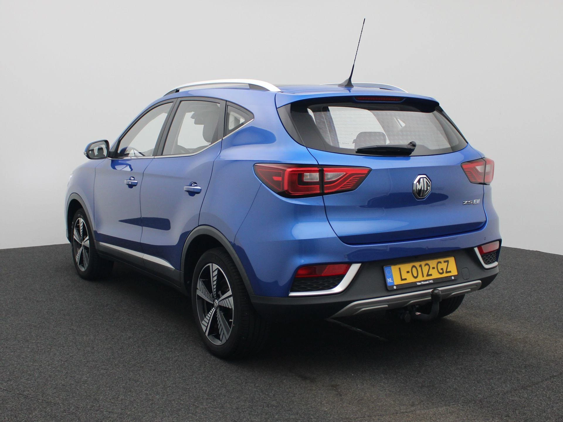 MG ZSEV – autofoto 3