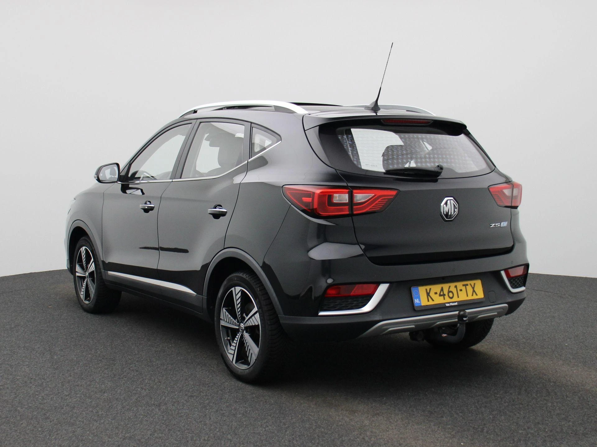 MG ZSEV – autofoto 4