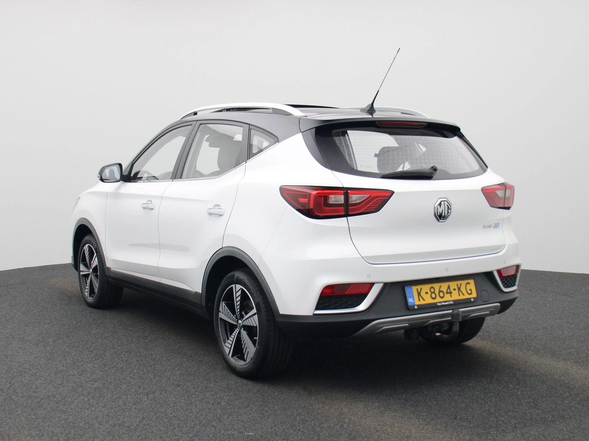 MG ZSEV – autofoto 4