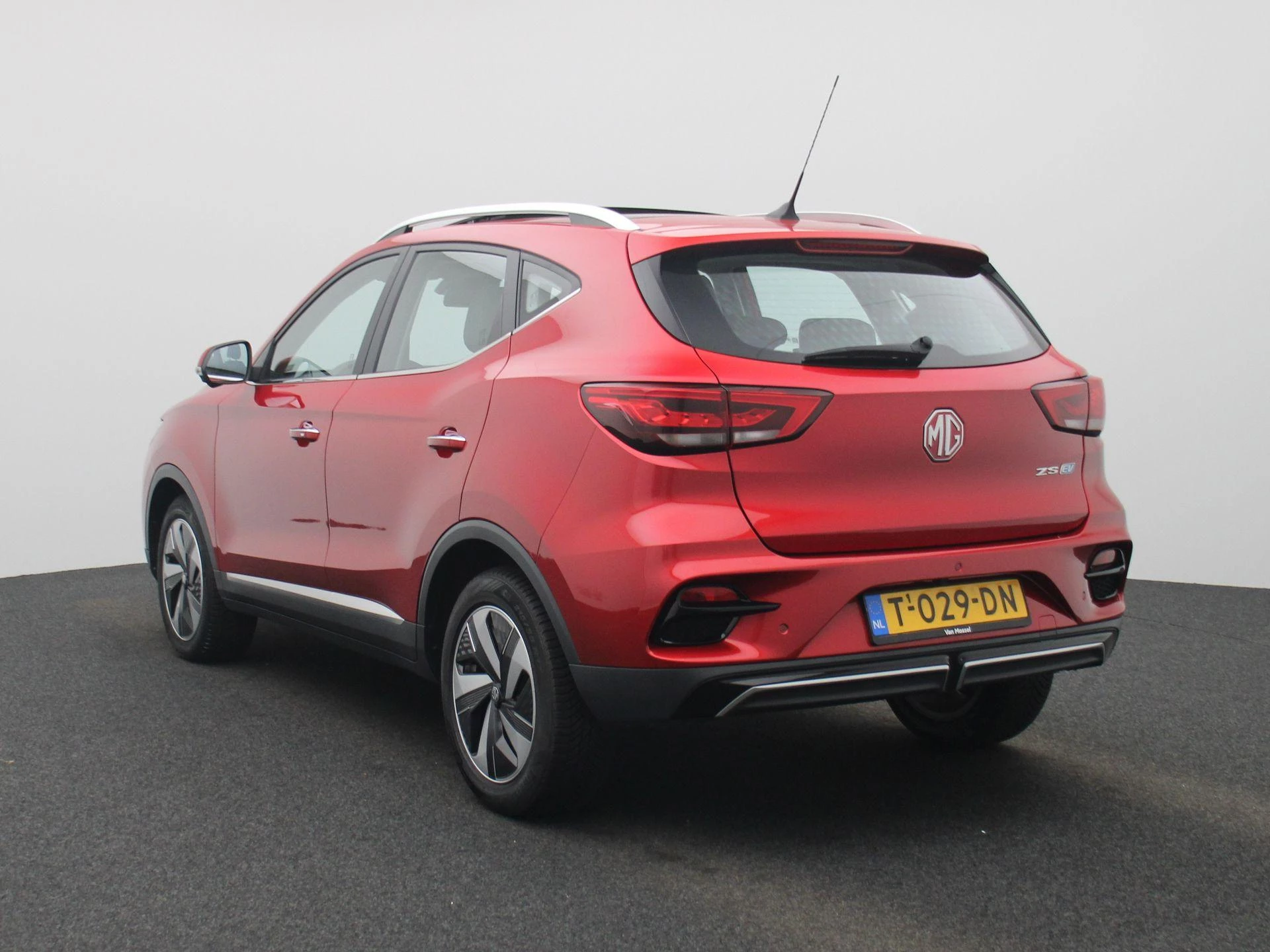MG ZSEV – autofoto 4