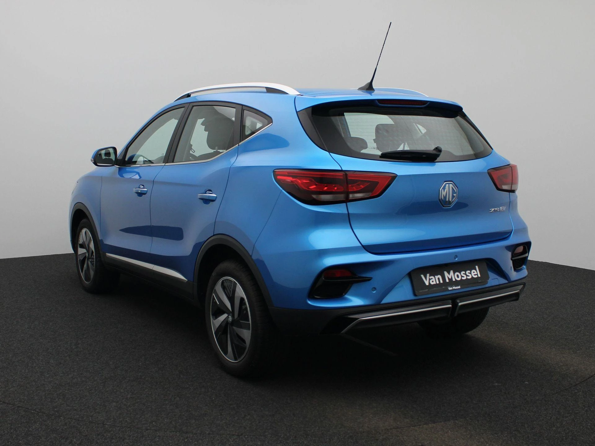 MG ZSEV – autofoto 4
