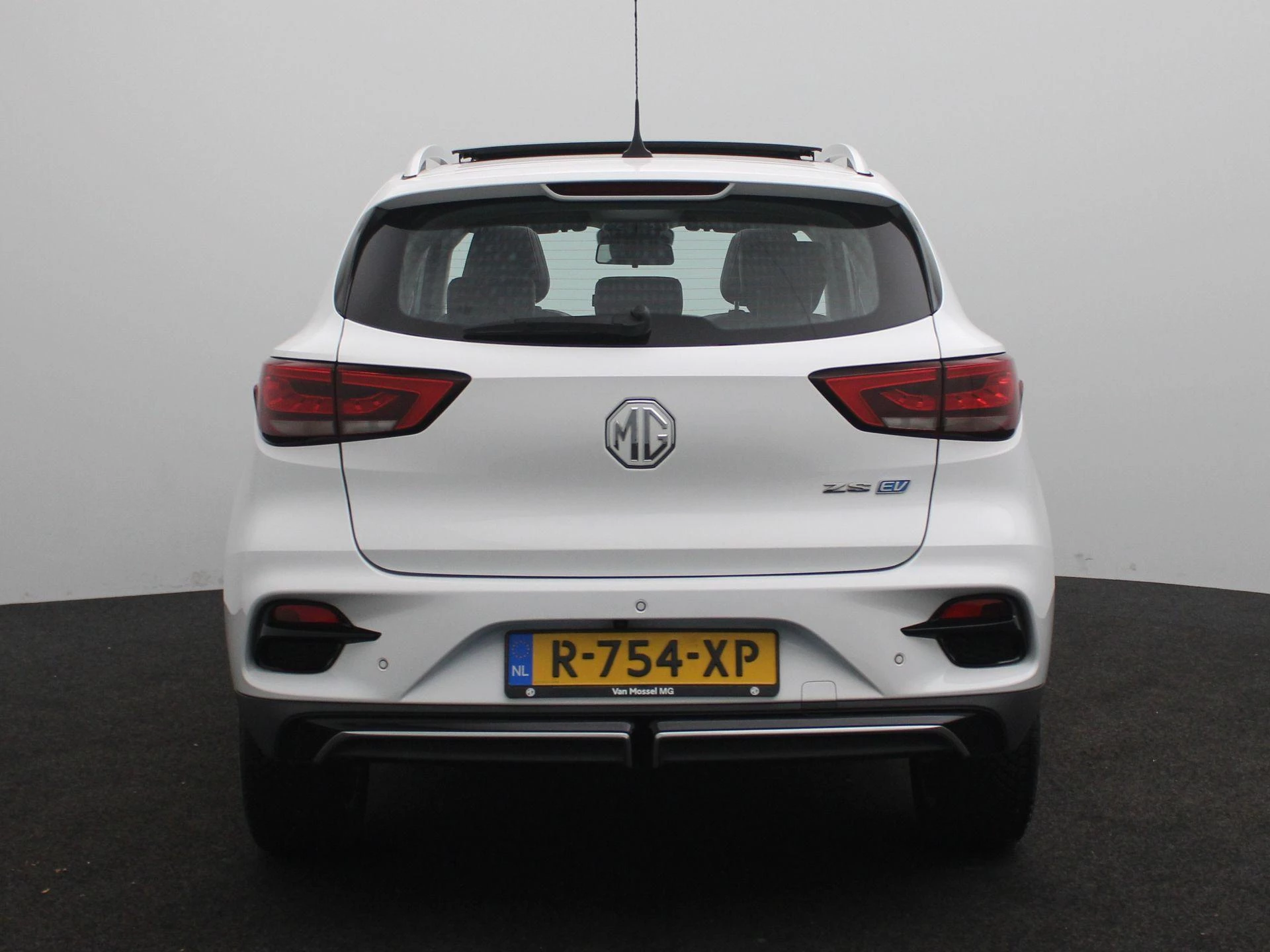 MG ZSEV – autofoto 5