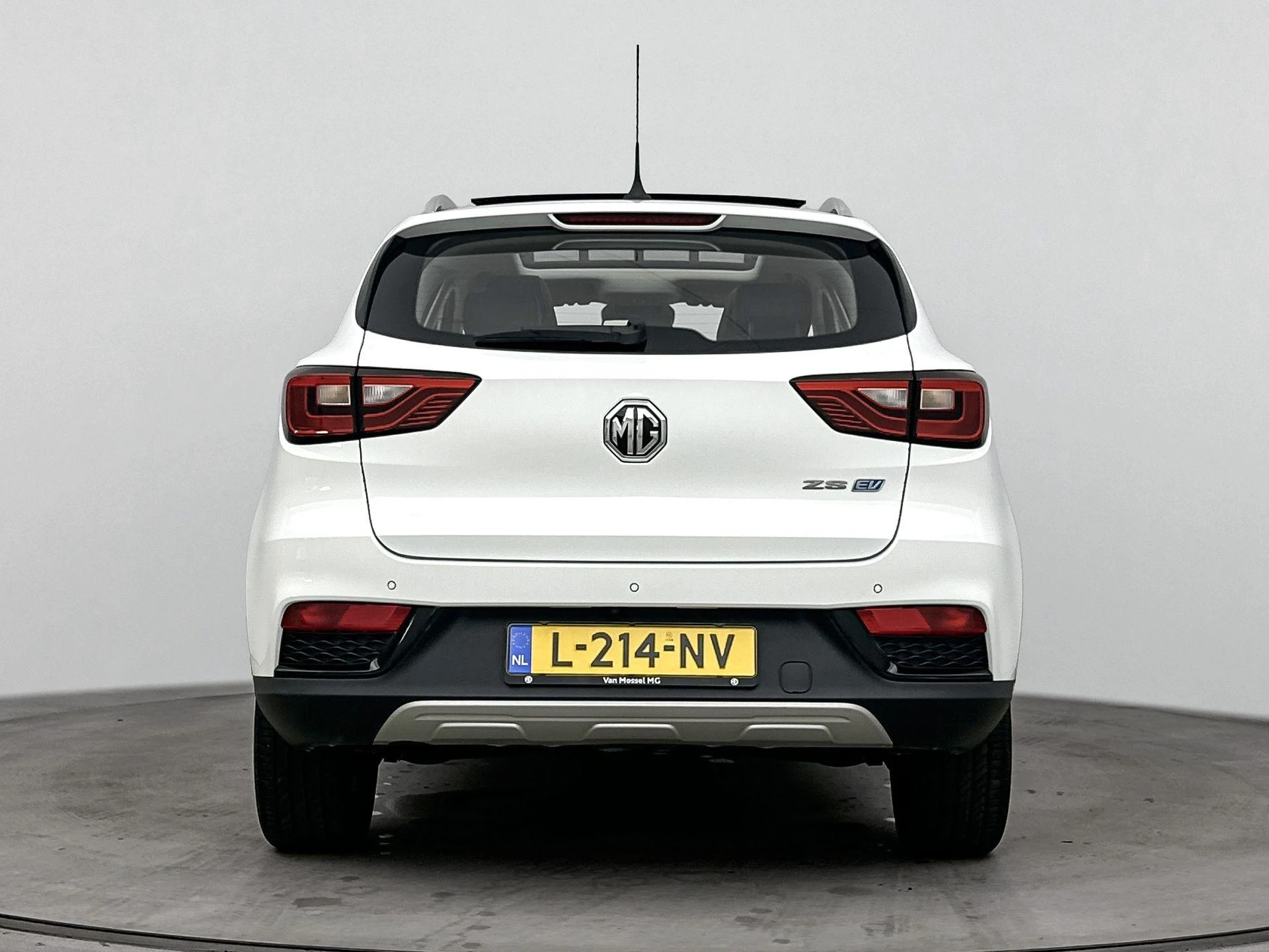 MG ZSEV – autofoto 5