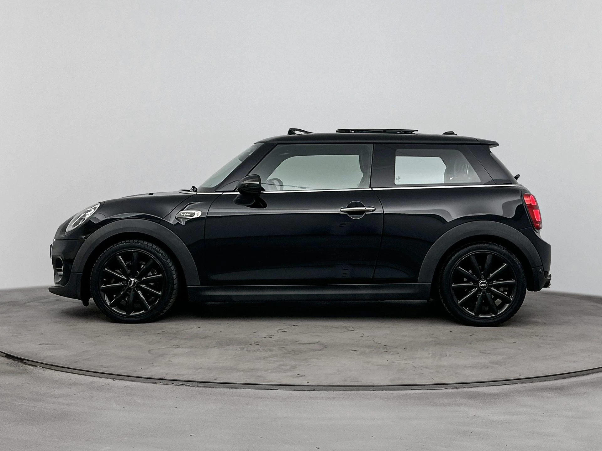 MINI 3-Deurs met kenteken 45100 – autofoto 4