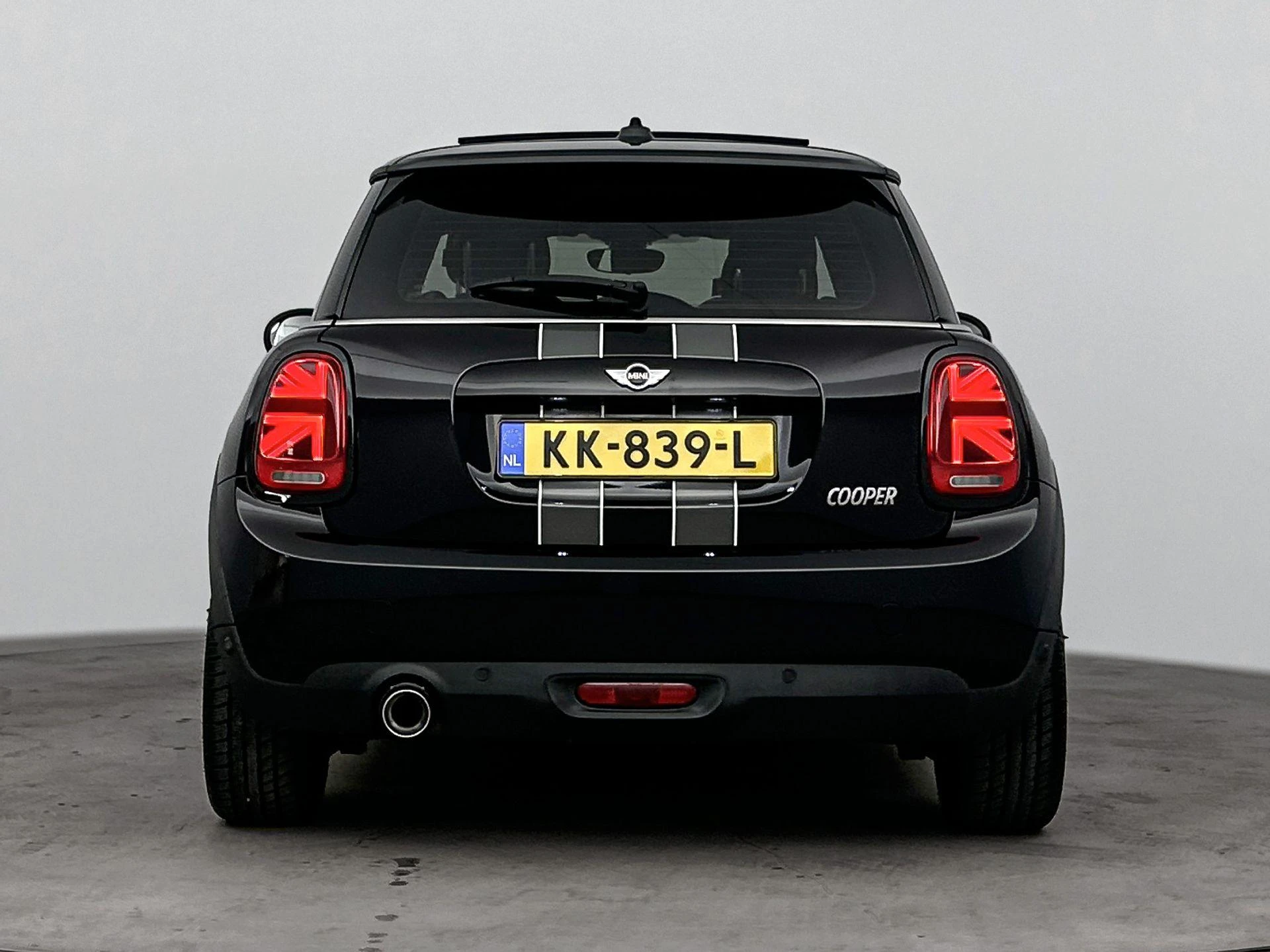MINI 3-Deurs met kenteken 45100 – autofoto 5