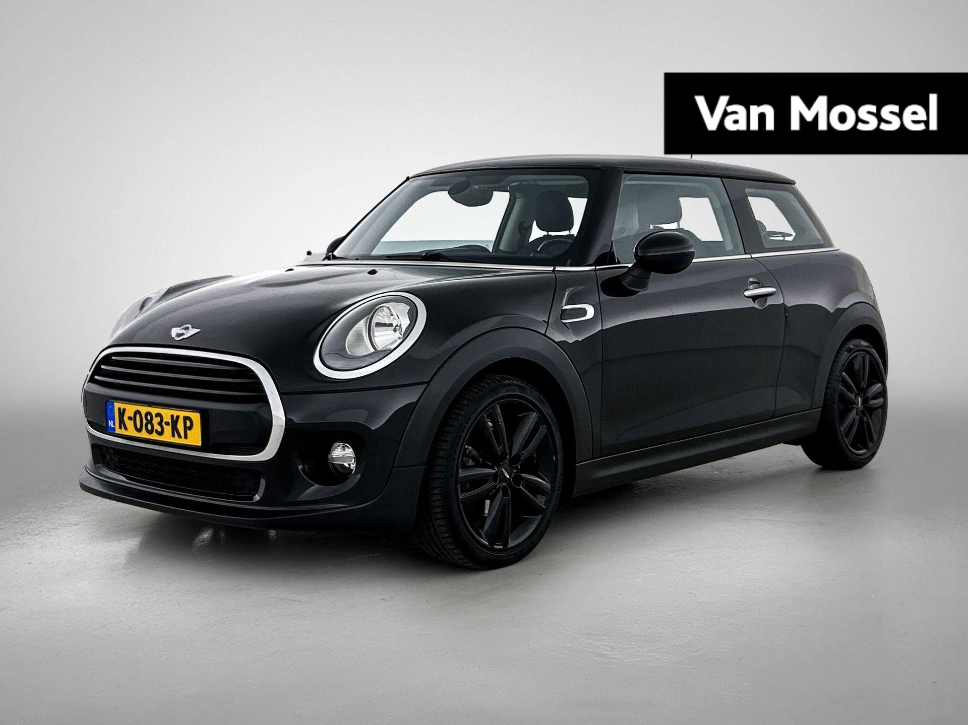 MINI 3-Deurs met kenteken 47100 – autofoto 2