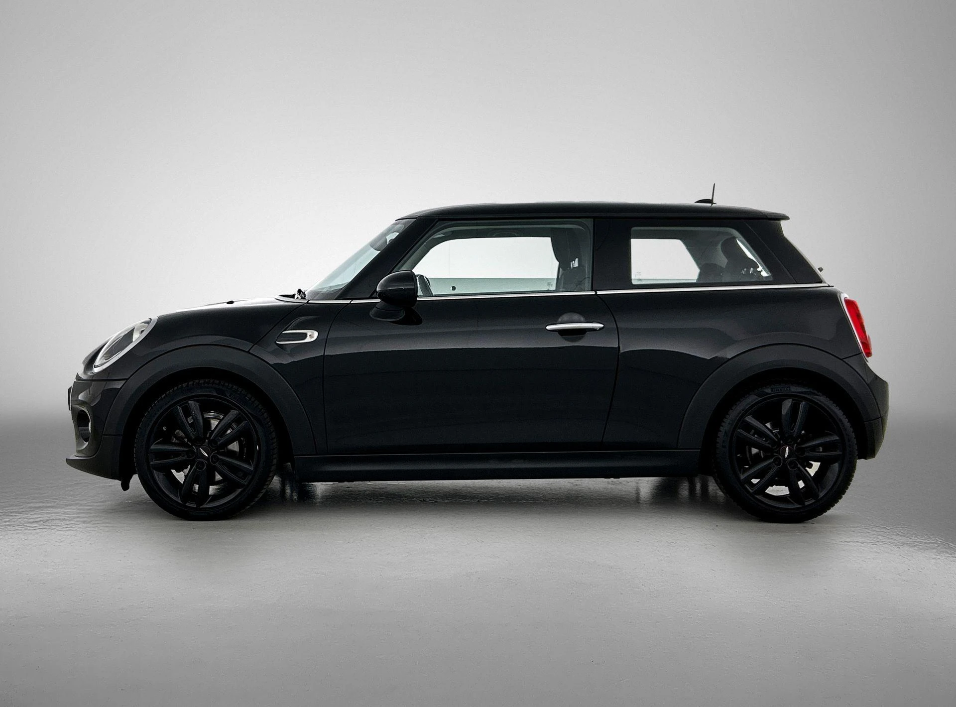 MINI 3-Deurs met kenteken 47100 – autofoto 4