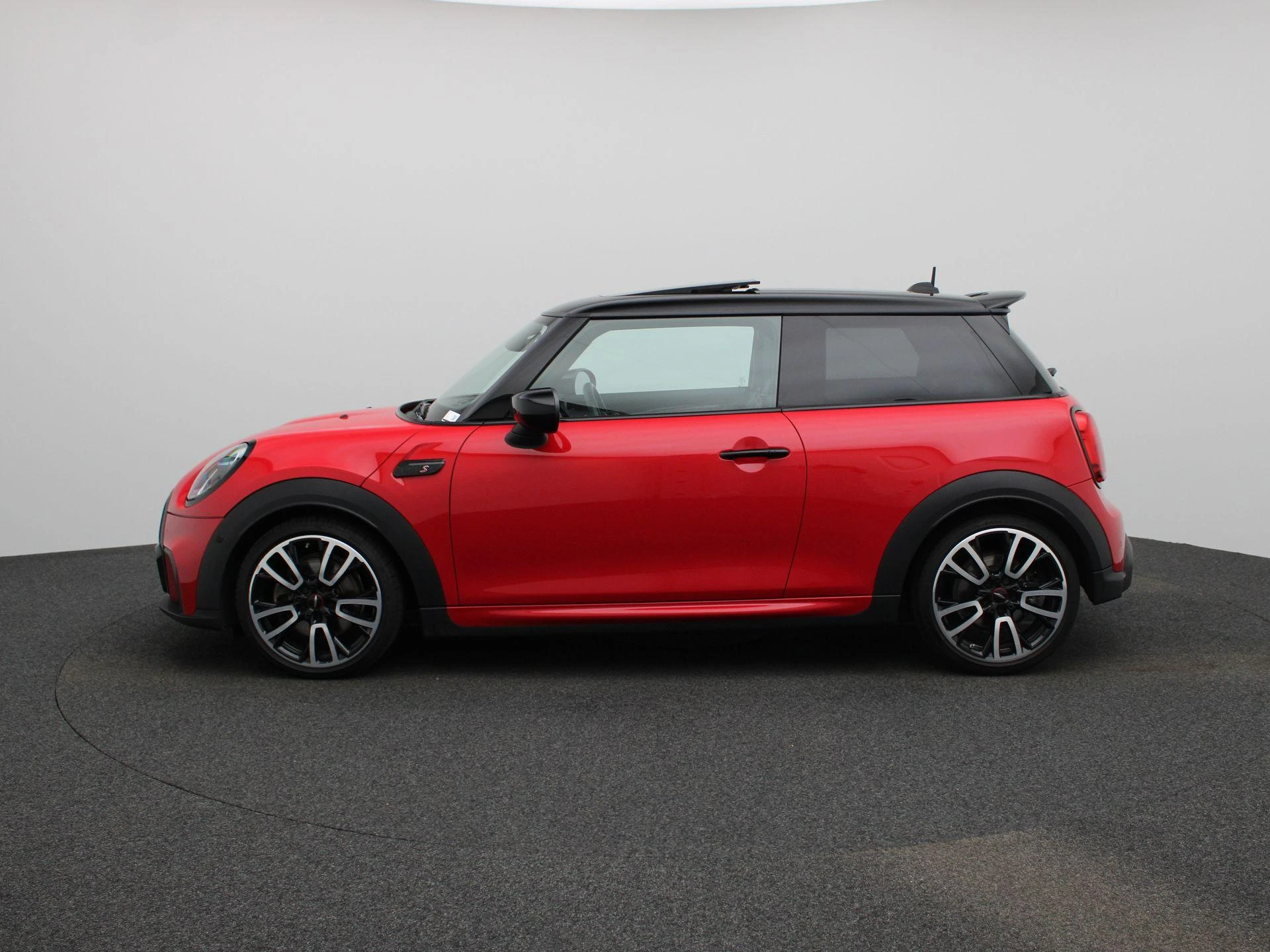 MINI 3-Deurs met kenteken P-178-VX – autofoto 5