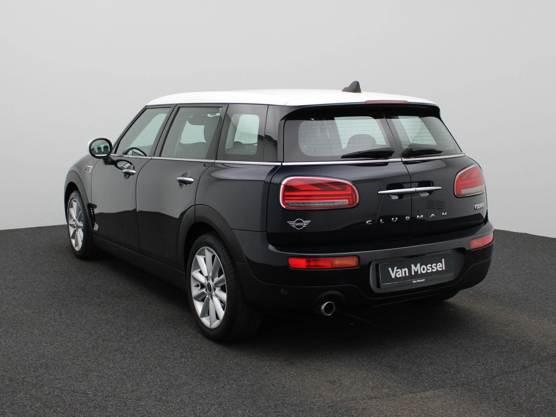 MINI Clubman met kenteken KVD-25-R – autofoto 3