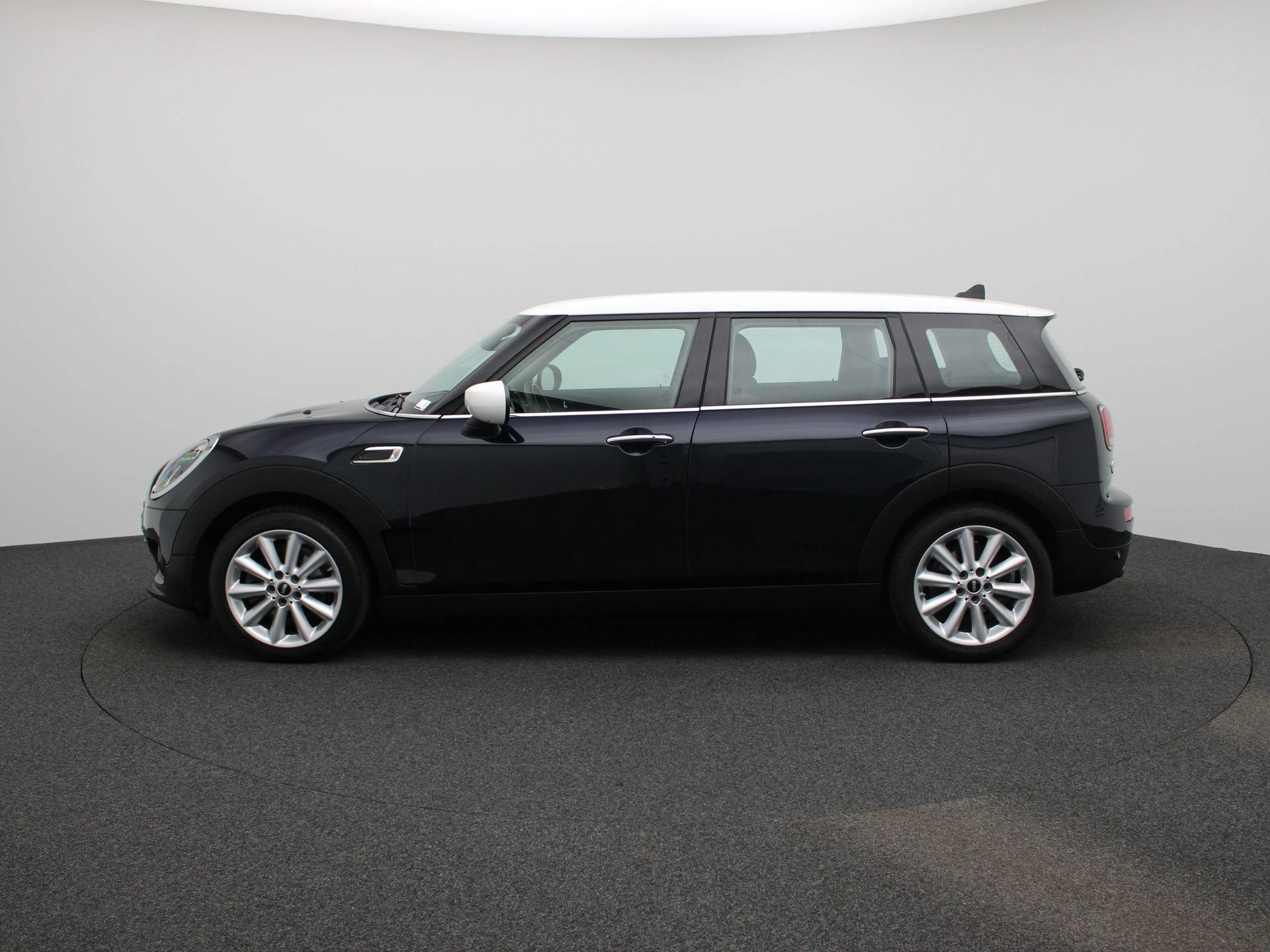 MINI Clubman met kenteken KVD-25-R – autofoto 5