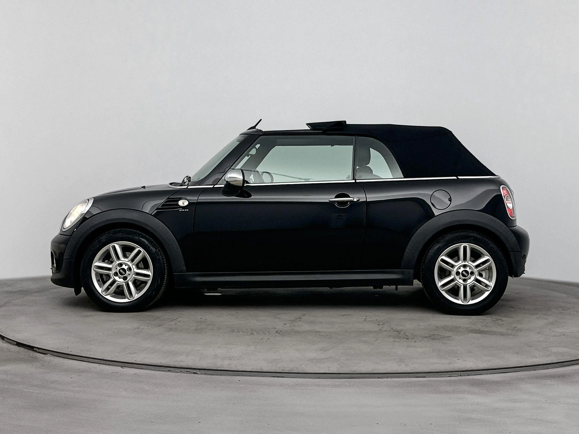 MINI CooperCabrio met kenteken 72100 – autofoto 4