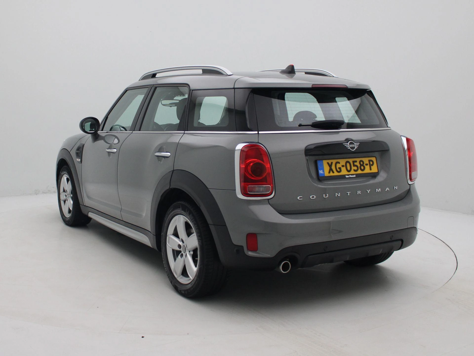 MINI Countryman met kenteken 70100 – autofoto 3