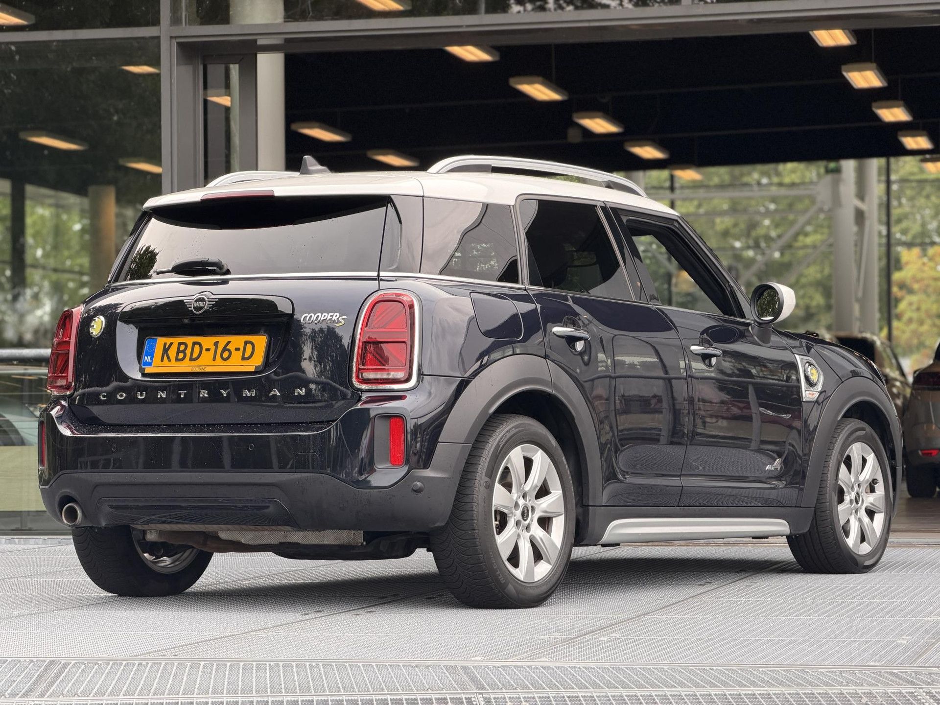 MINI Countryman met kenteken KBD-16-D – autofoto 2