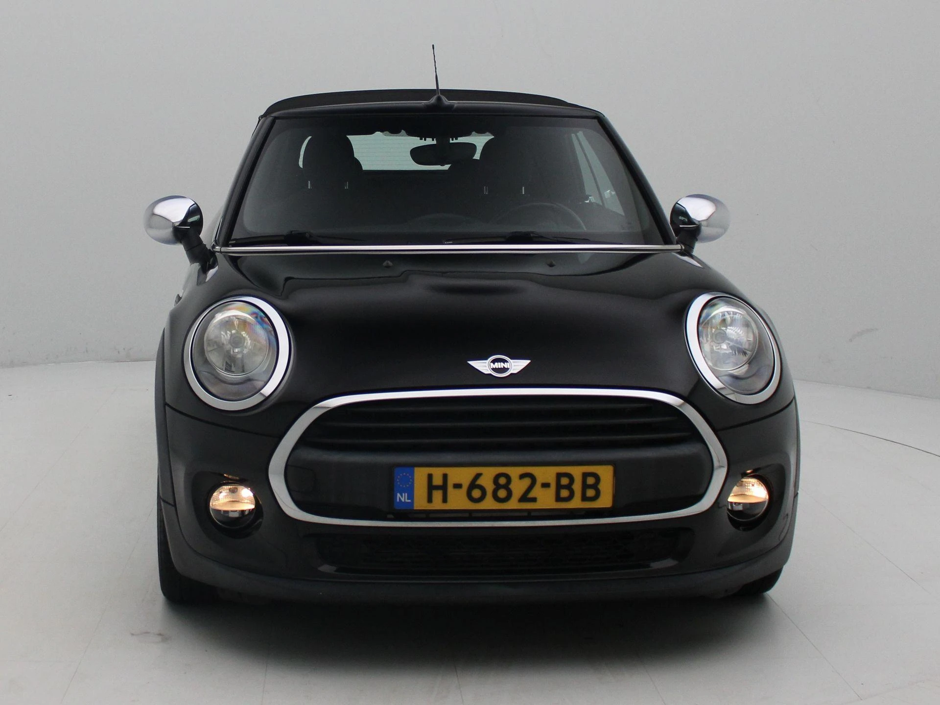 MINI OneCabrio met kenteken 50100 – autofoto 4