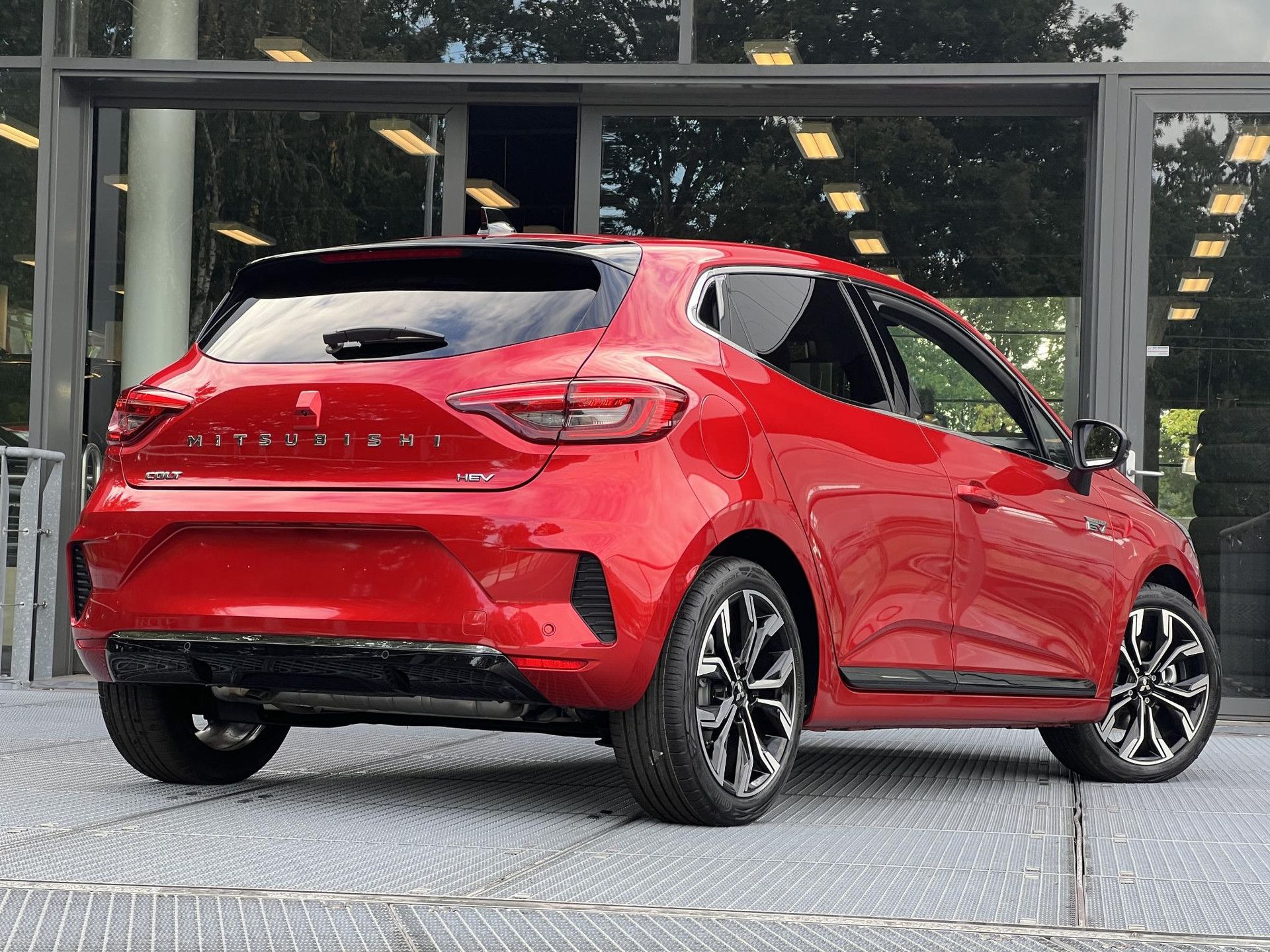 Mitsubishi Colt met kenteken JTD-49-N – autofoto 2