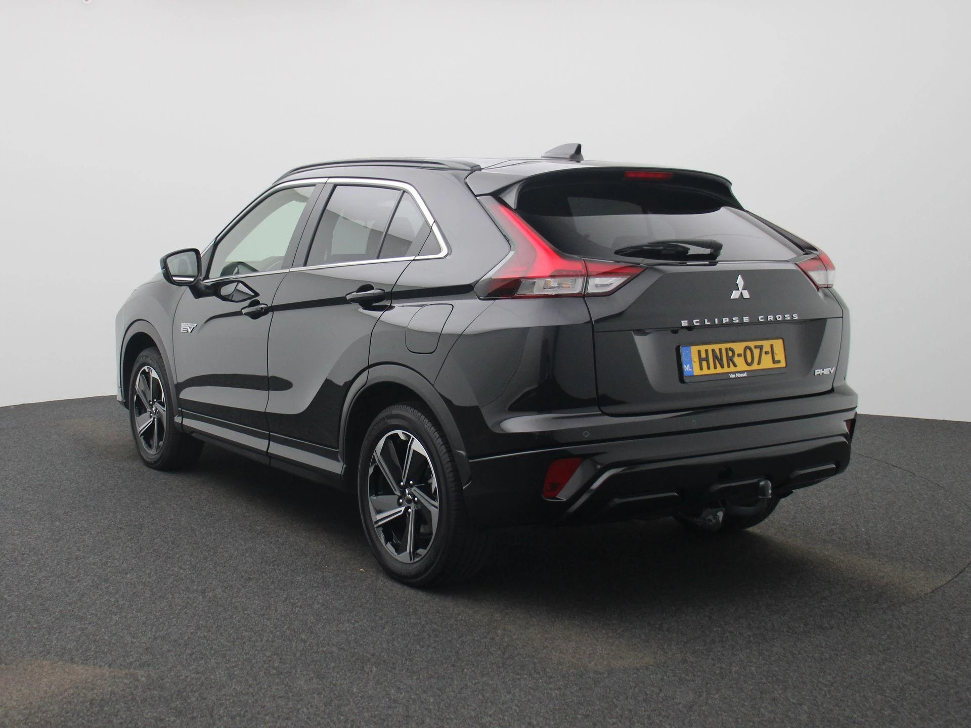 Mitsubishi EclipseCross met kenteken HNR-07-L – autofoto 2