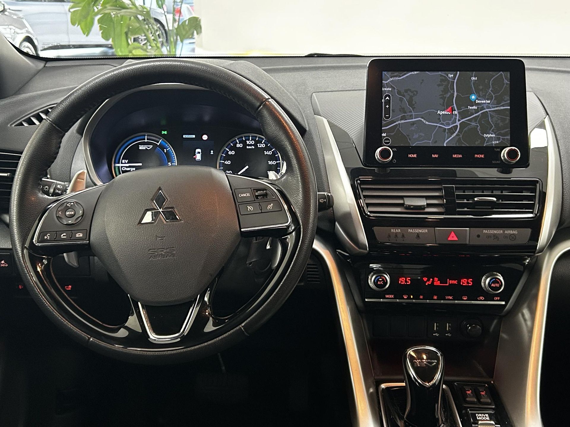 Mitsubishi EclipseCross met kenteken T-550-PH – autofoto 3