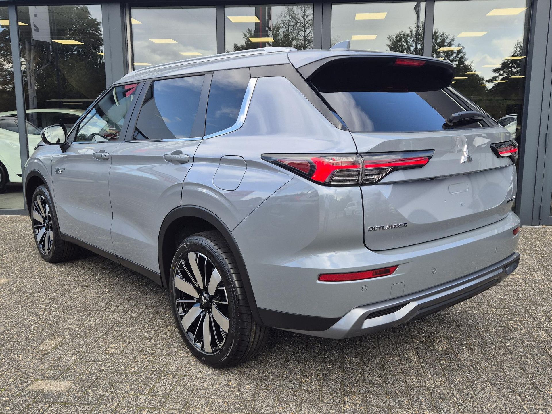 Mitsubishi Outlander – autofoto 5