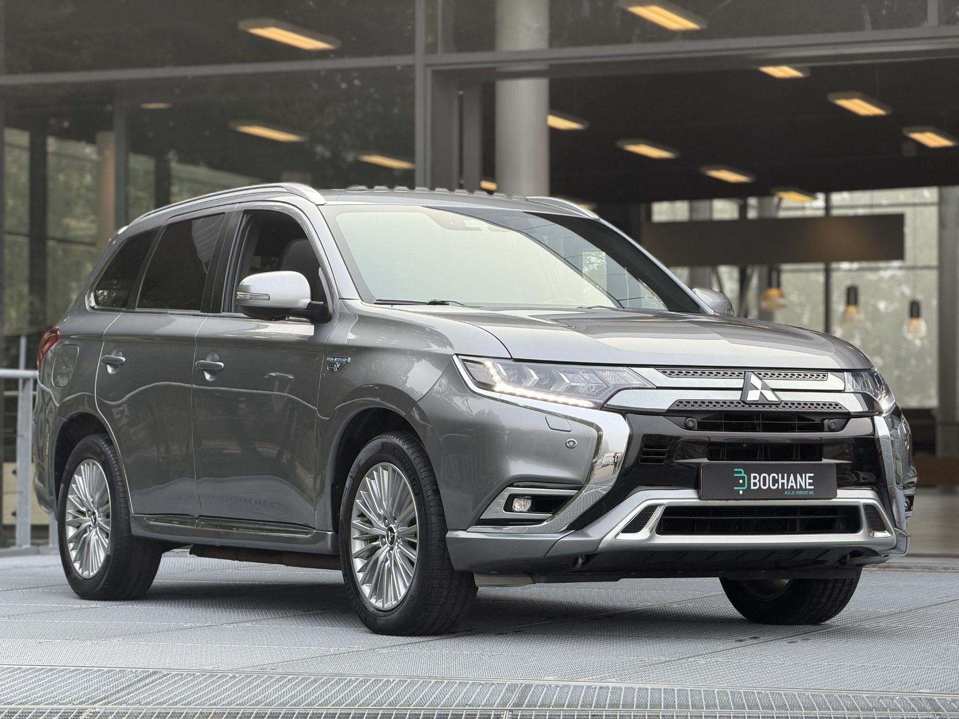 Mitsubishi Outlander met kenteken R-342-FP – autofoto 5
